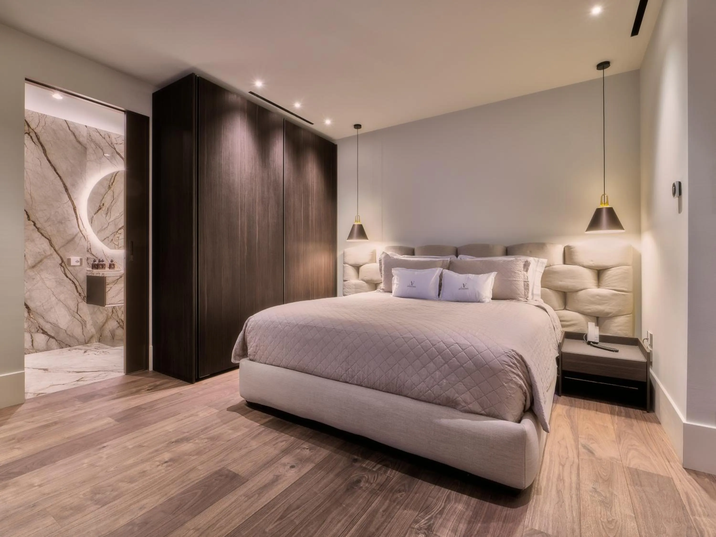 Bed in AF Duomo - Milano Luxury Suites