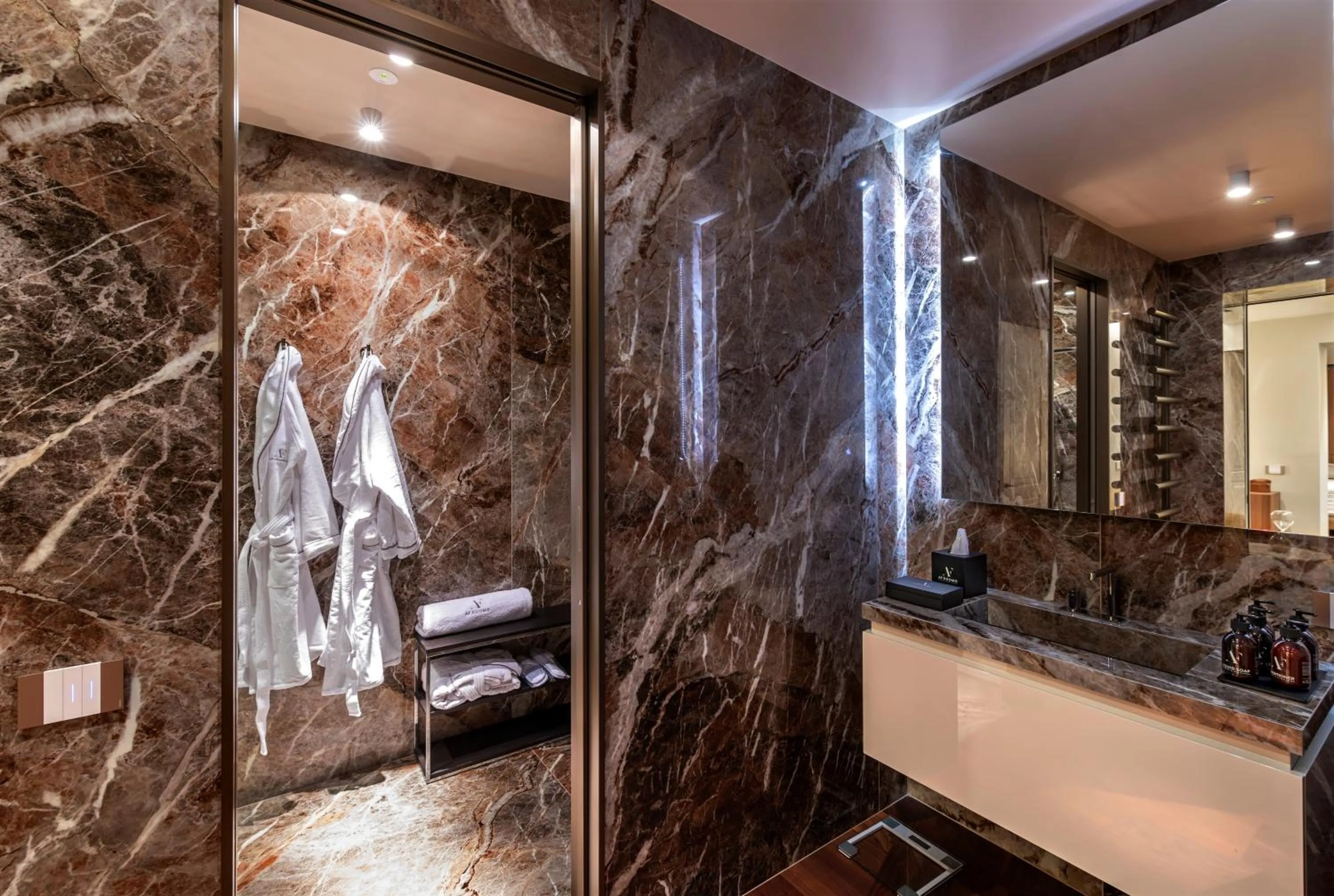 Bathroom in AF Duomo - Milano Luxury Suites