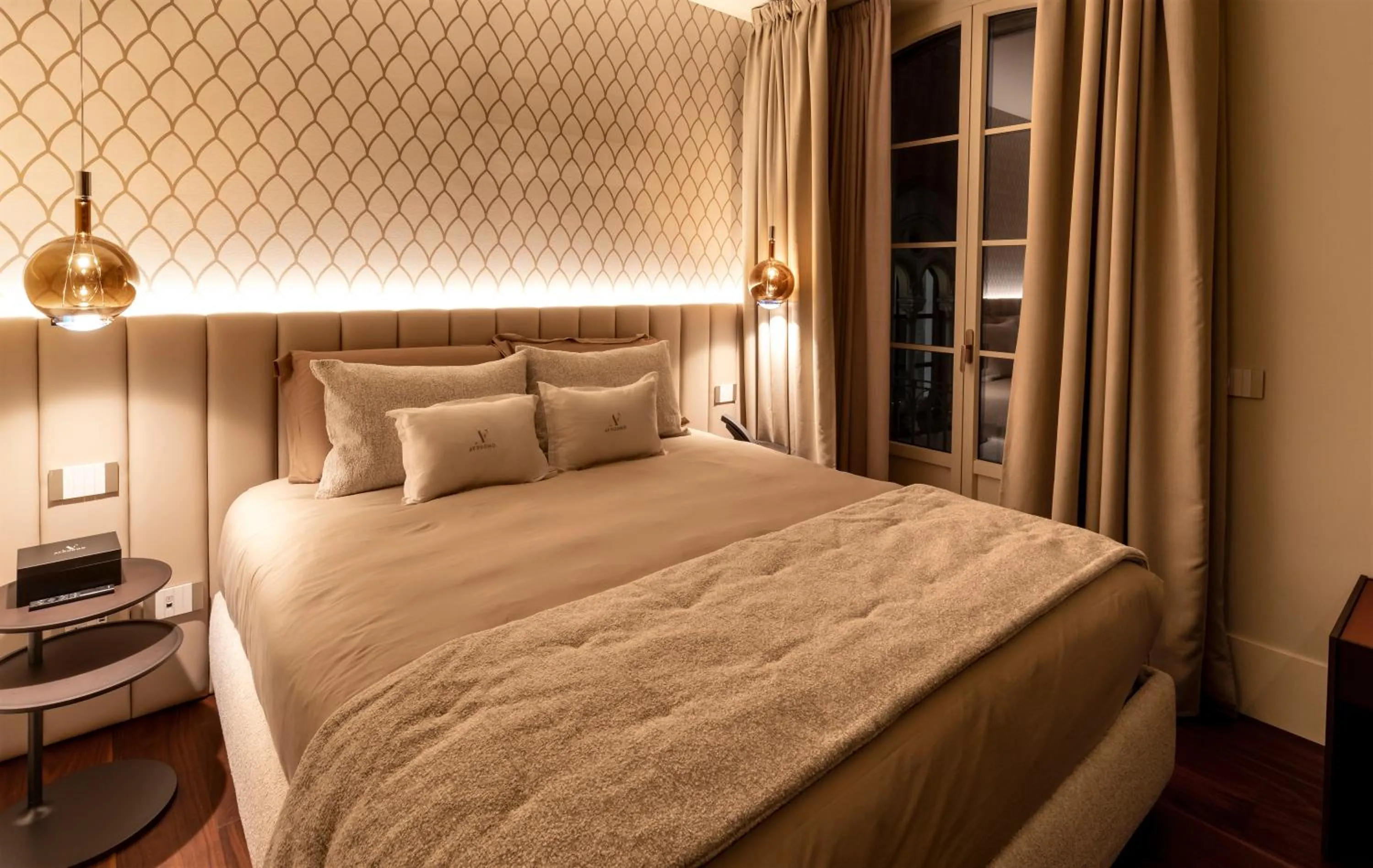 Bed in AF Duomo - Milano Luxury Suites