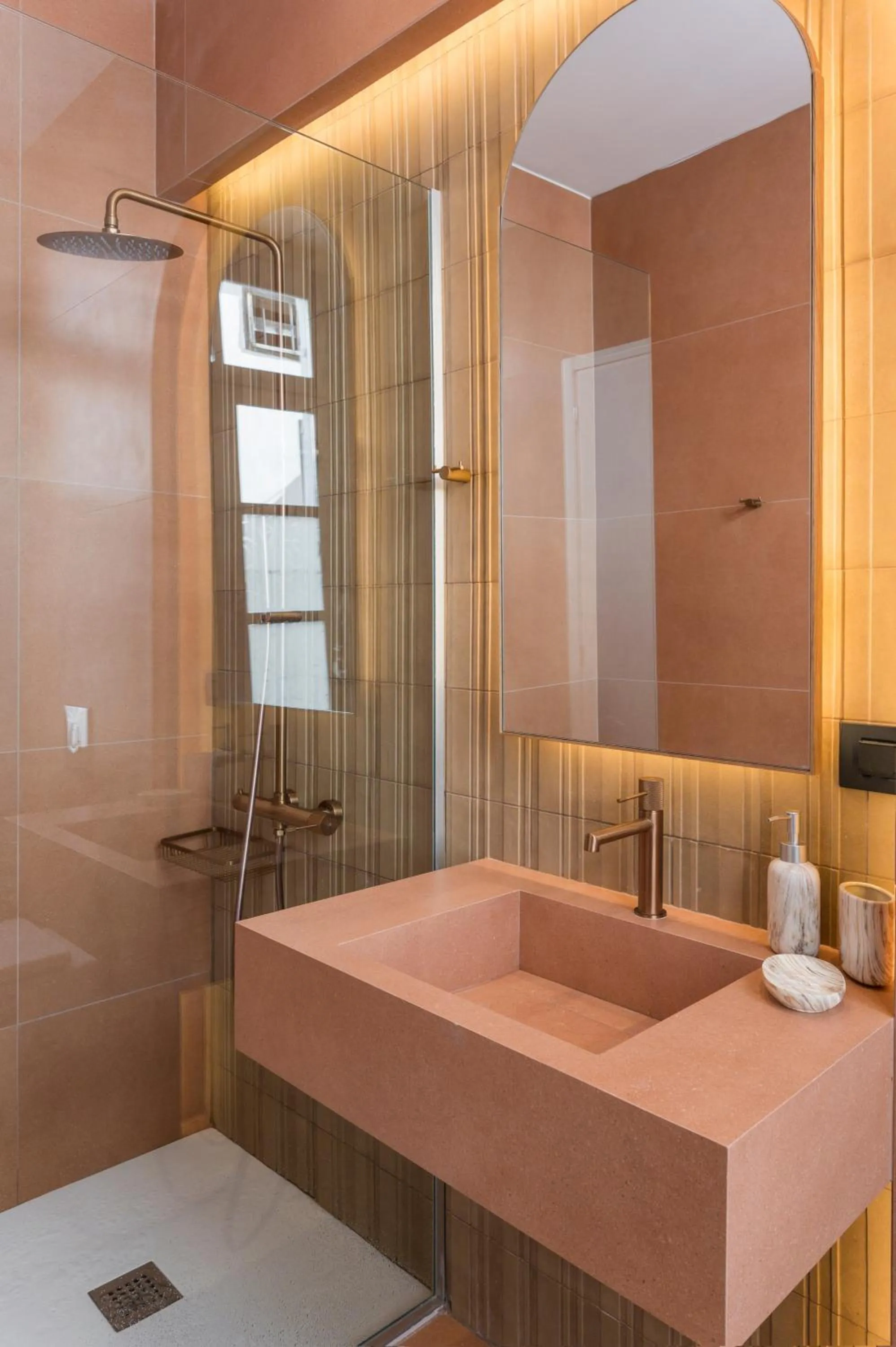 Shower in Full House