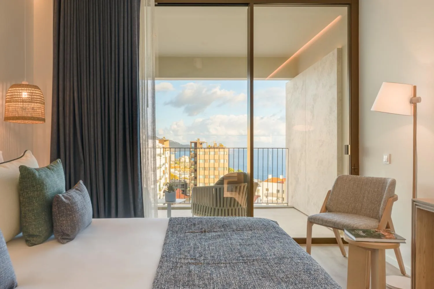 View (from property/room), Bed in The Editory Ocean Way Funchal