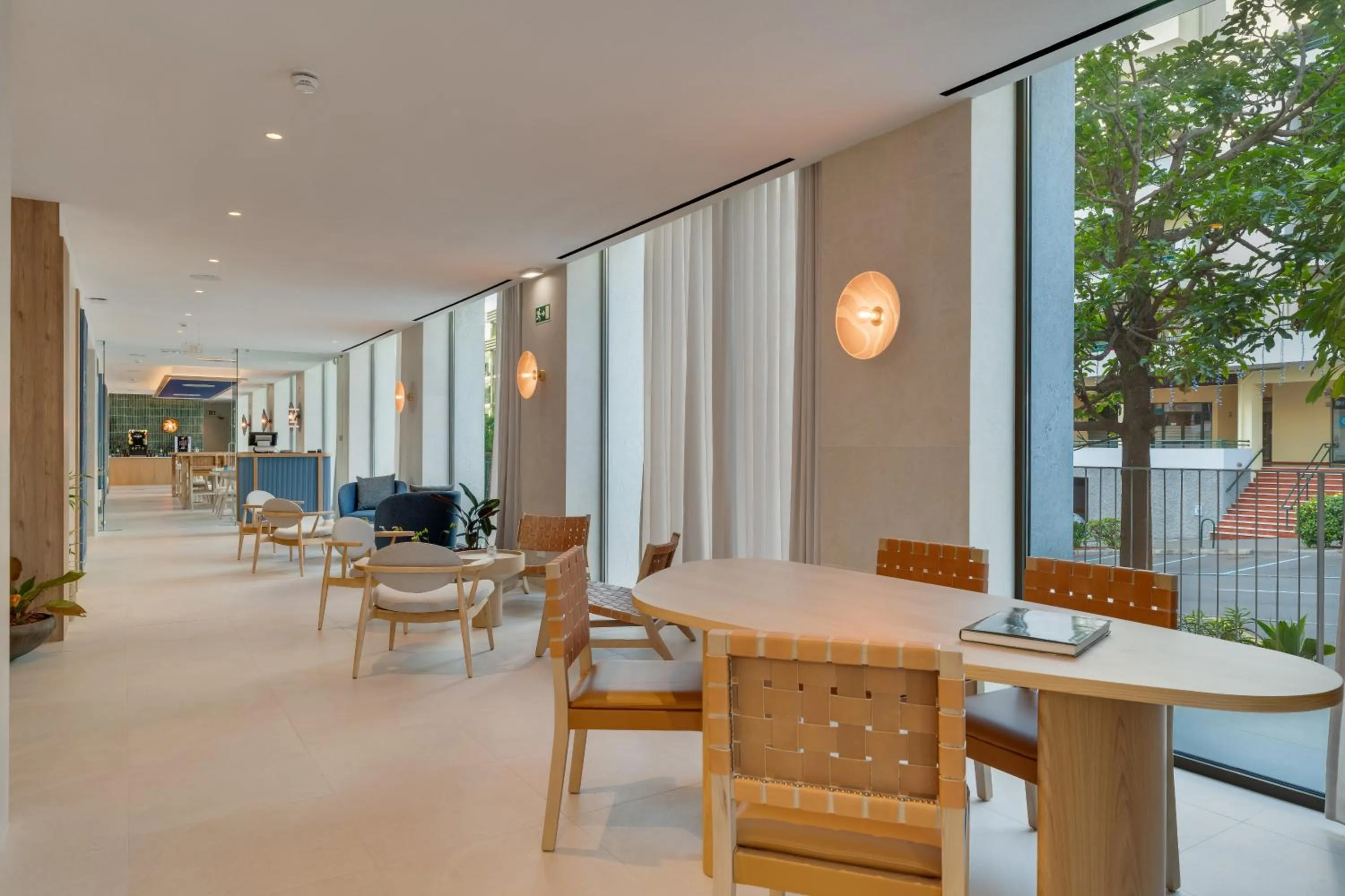 Lobby or reception in The Editory Ocean Way Funchal