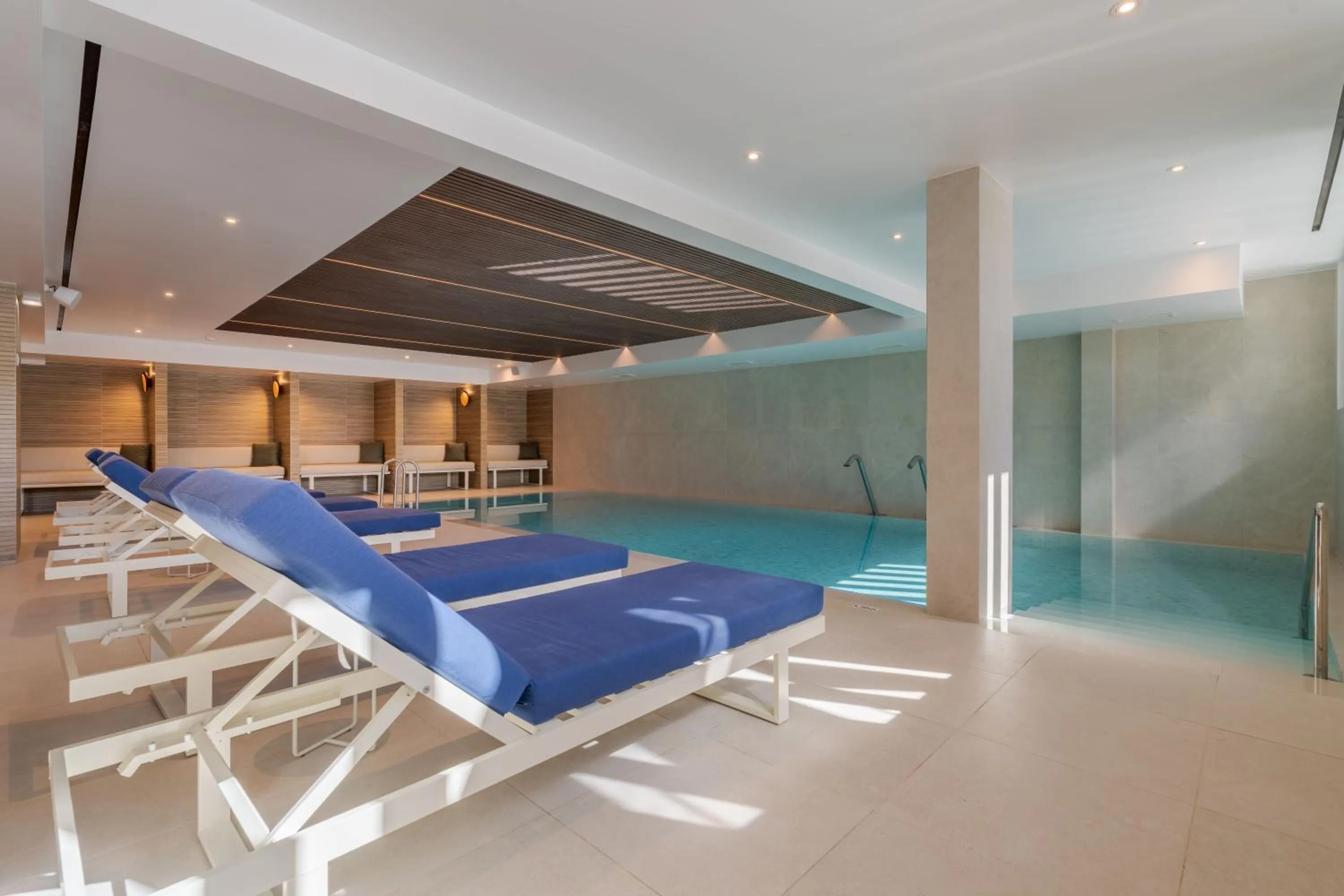 Swimming pool in The Editory Ocean Way Funchal