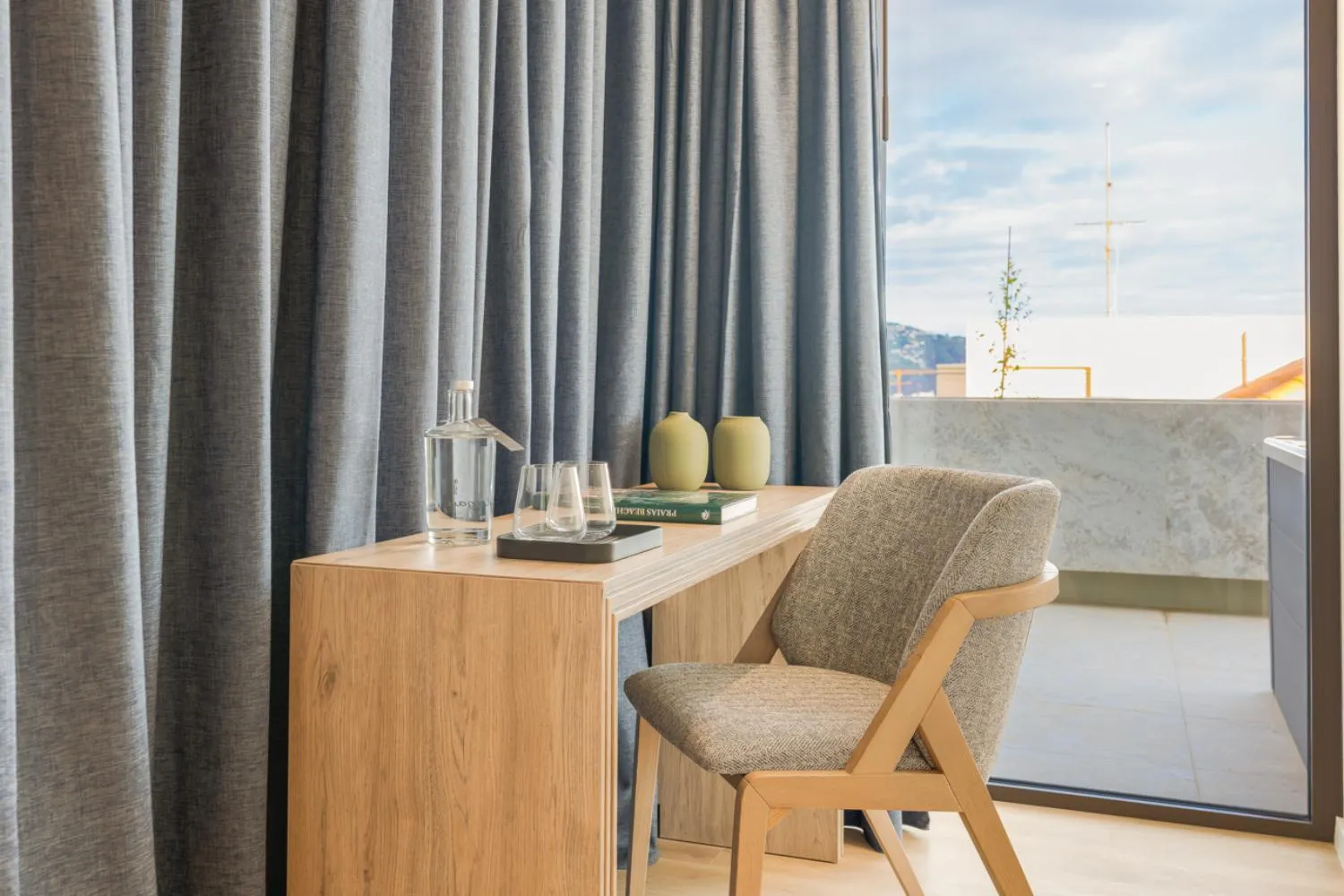 Seating area in The Editory Ocean Way Funchal