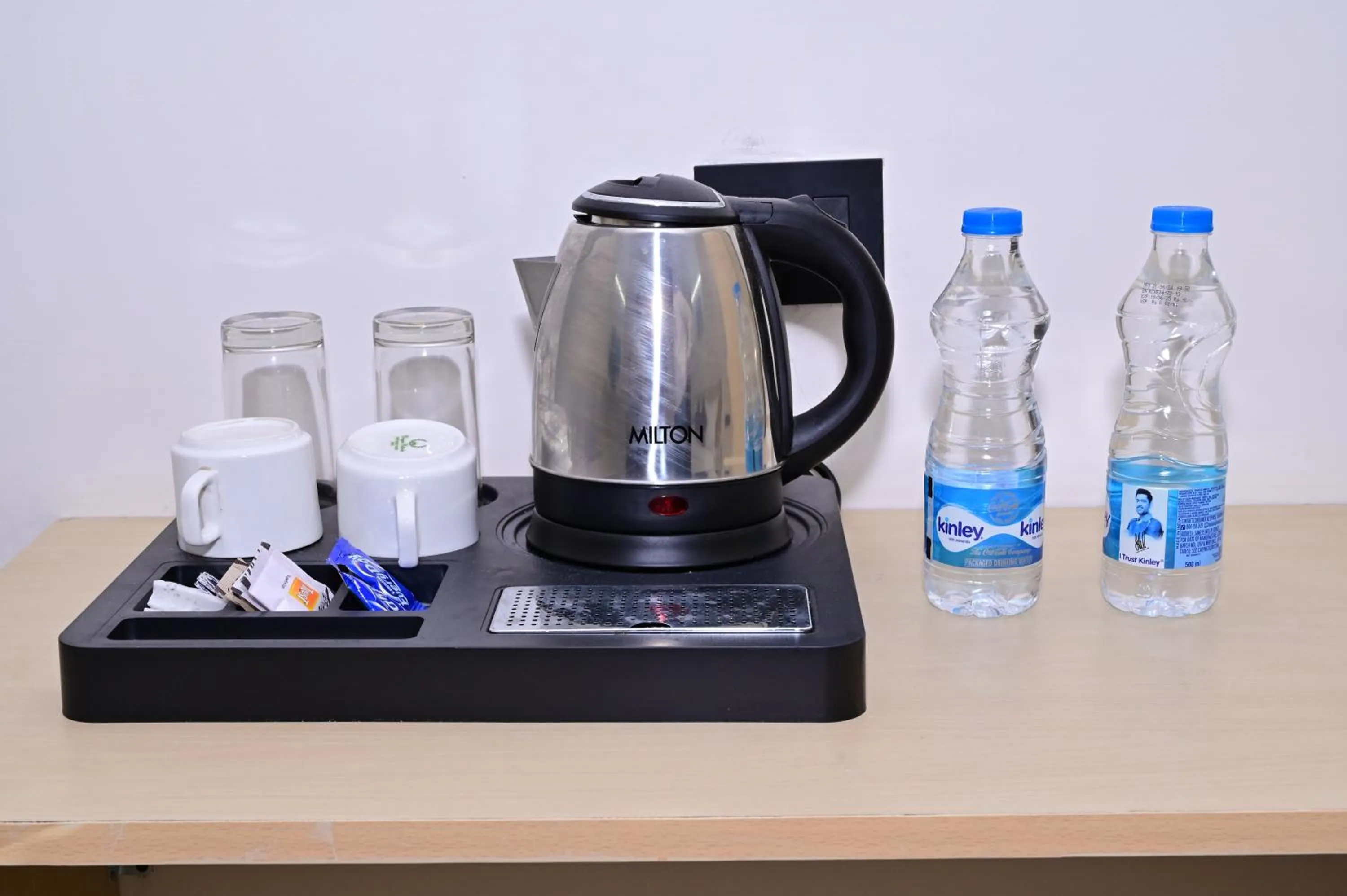 Coffee/tea facilities in Date Palm Hotel