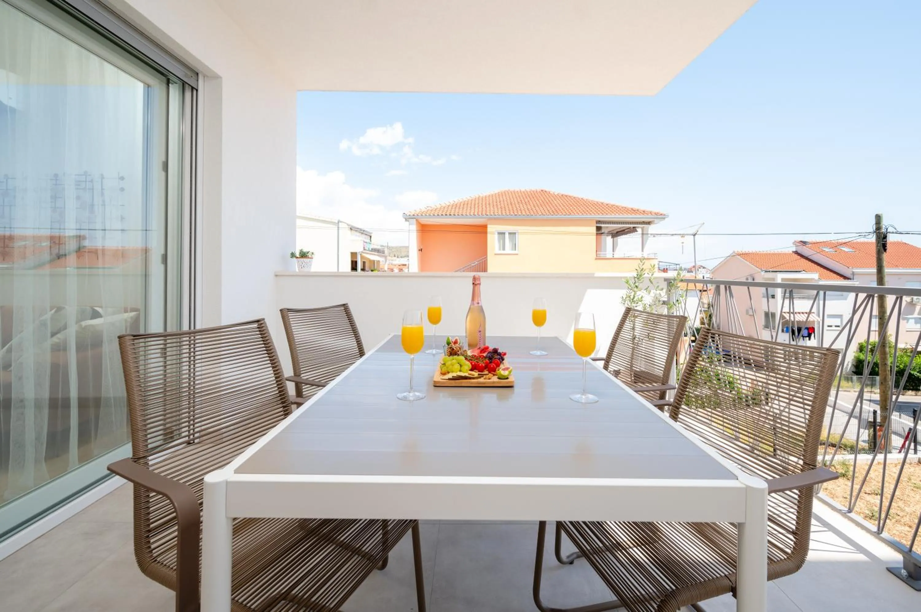 Property building in Apartment SarAna Trogir