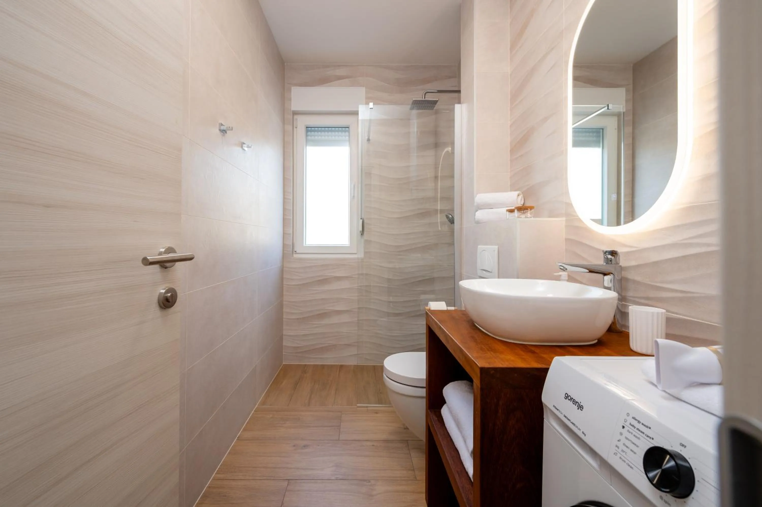 Shower in Apartment SarAna Trogir