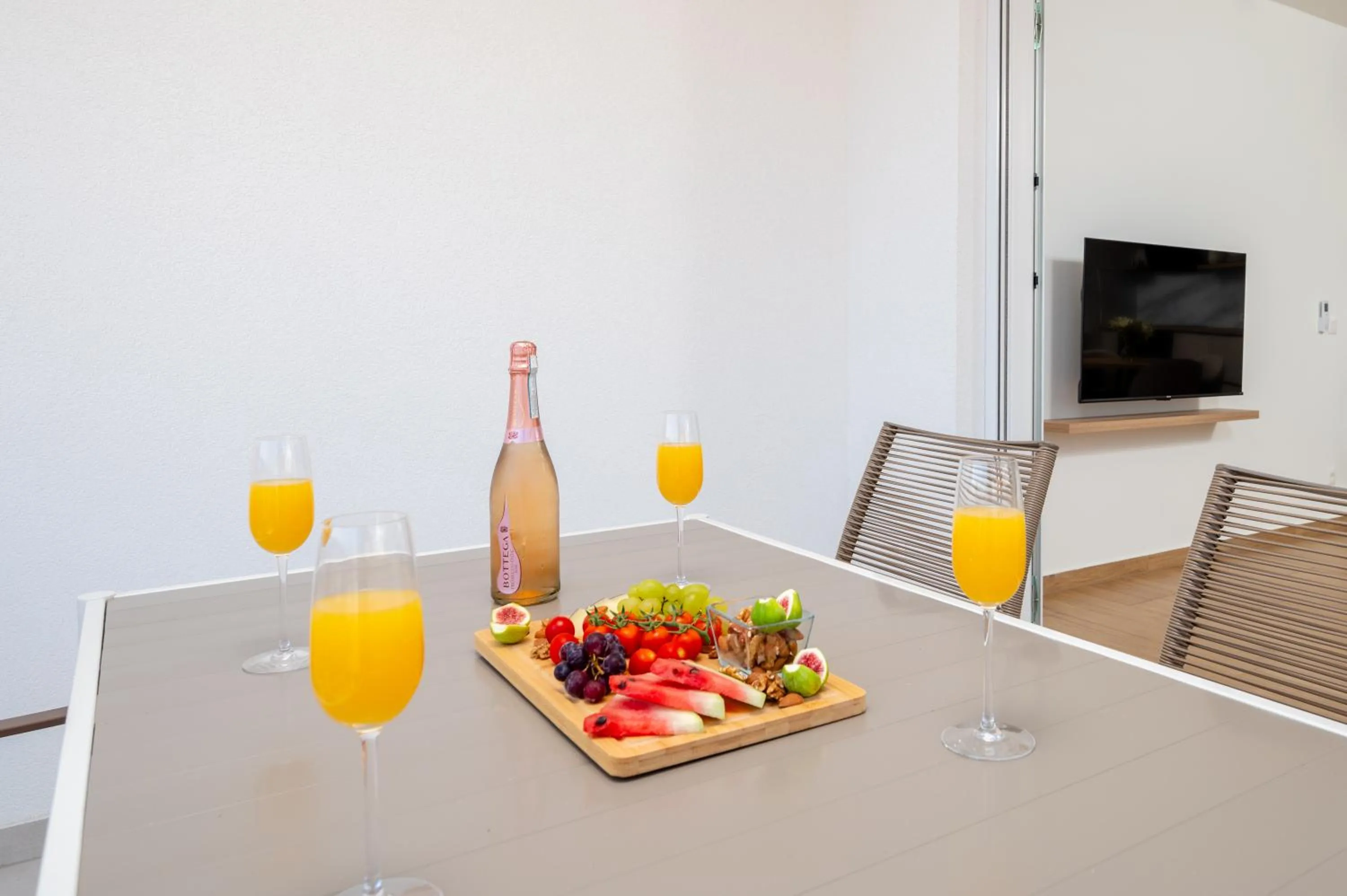 TV and multimedia in Apartment SarAna Trogir