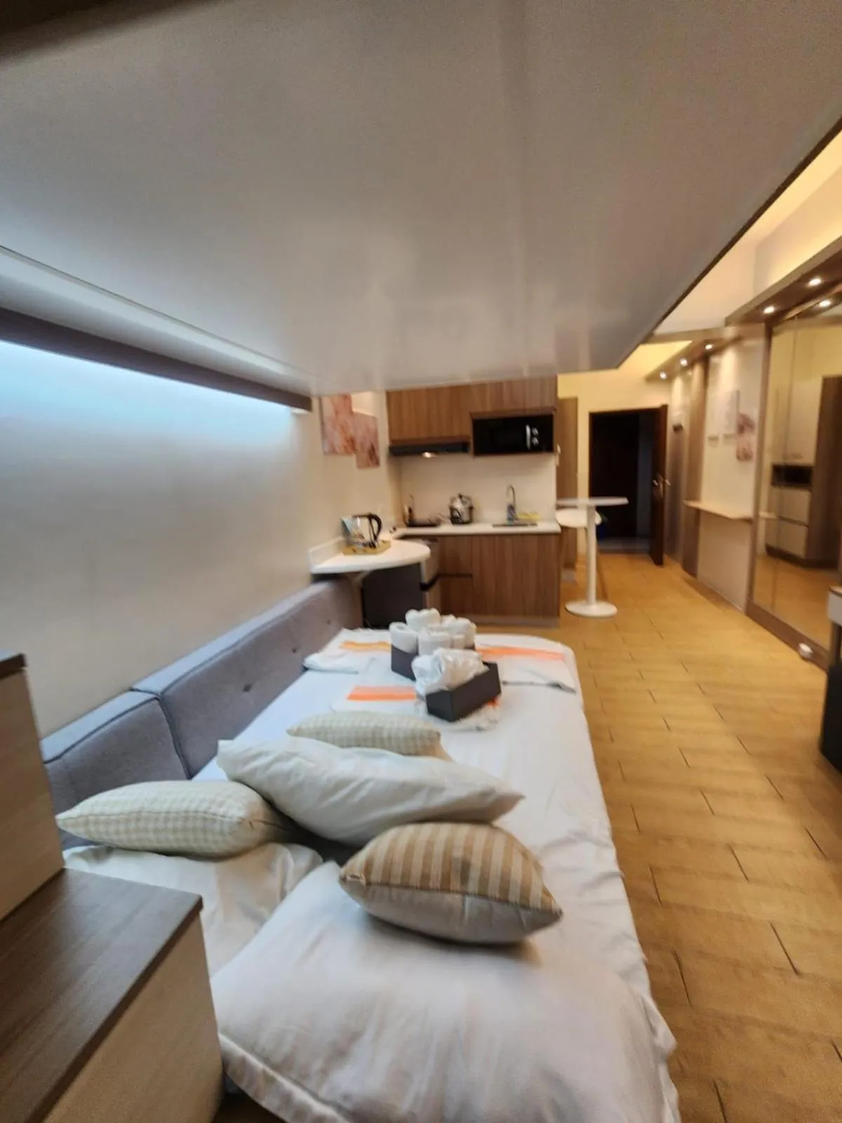 Nordic Rsquare Manila - with Pool Access