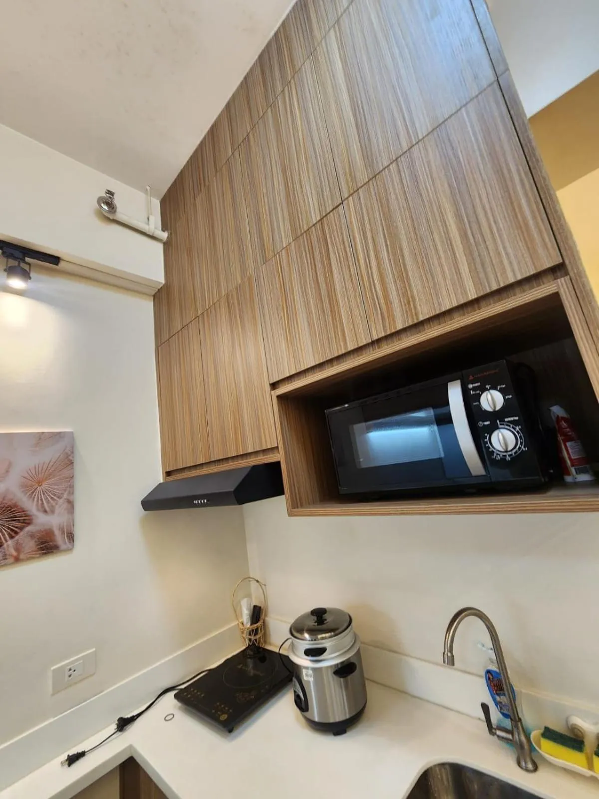 Nordic Rsquare Manila - with Pool Access