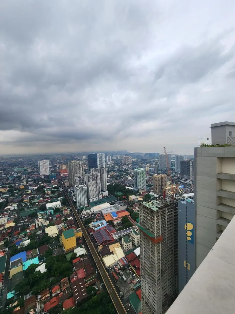 Nordic Rsquare Manila - with Pool Access