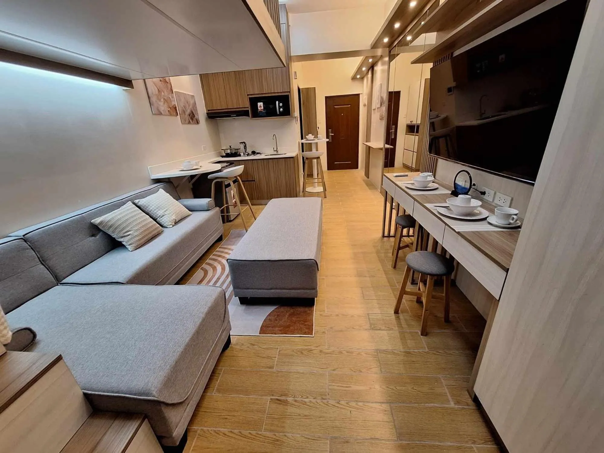 Nordic Rsquare Manila - with Pool Access