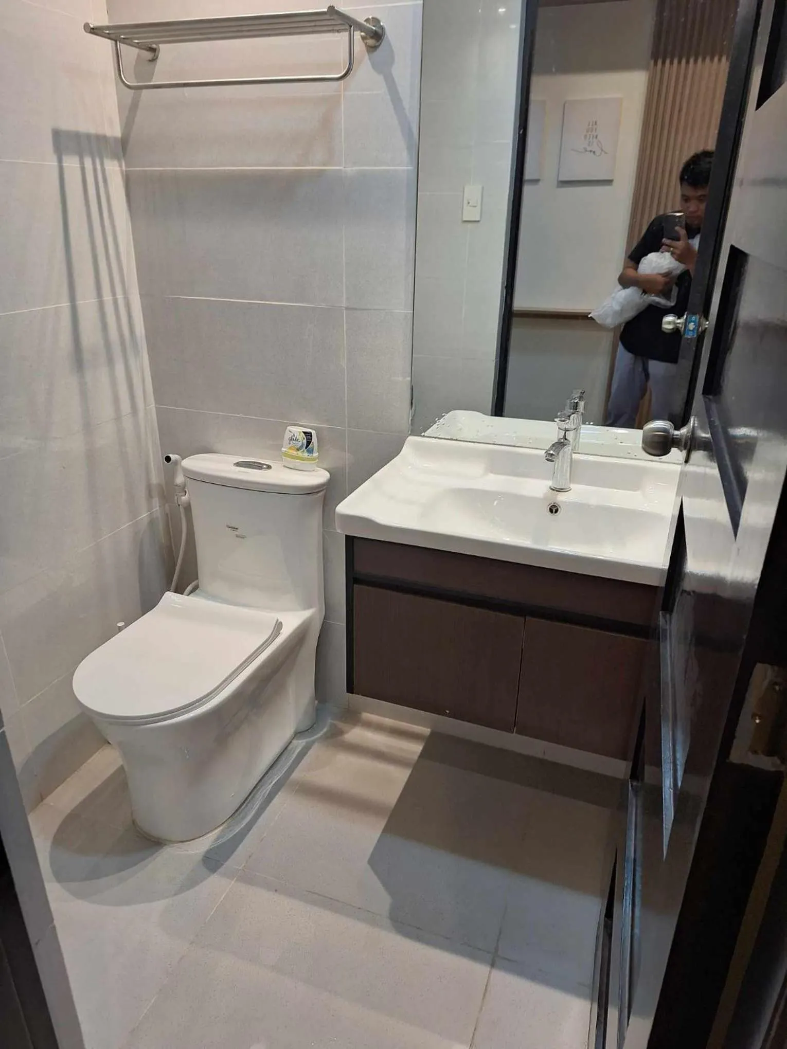 Nordic Rsquare Manila - with Pool Access