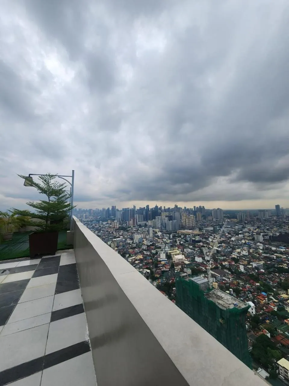 Nordic Rsquare Manila - with Pool Access