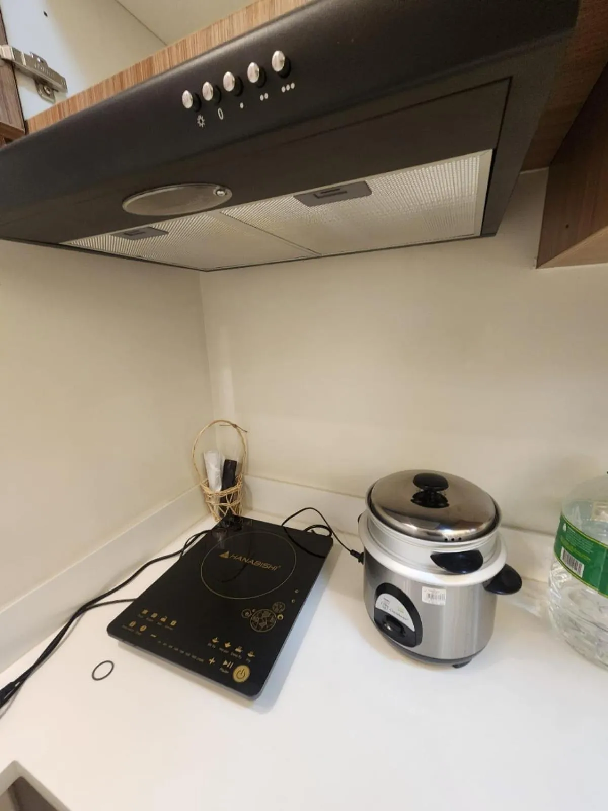 Nordic Rsquare Manila - with Pool Access