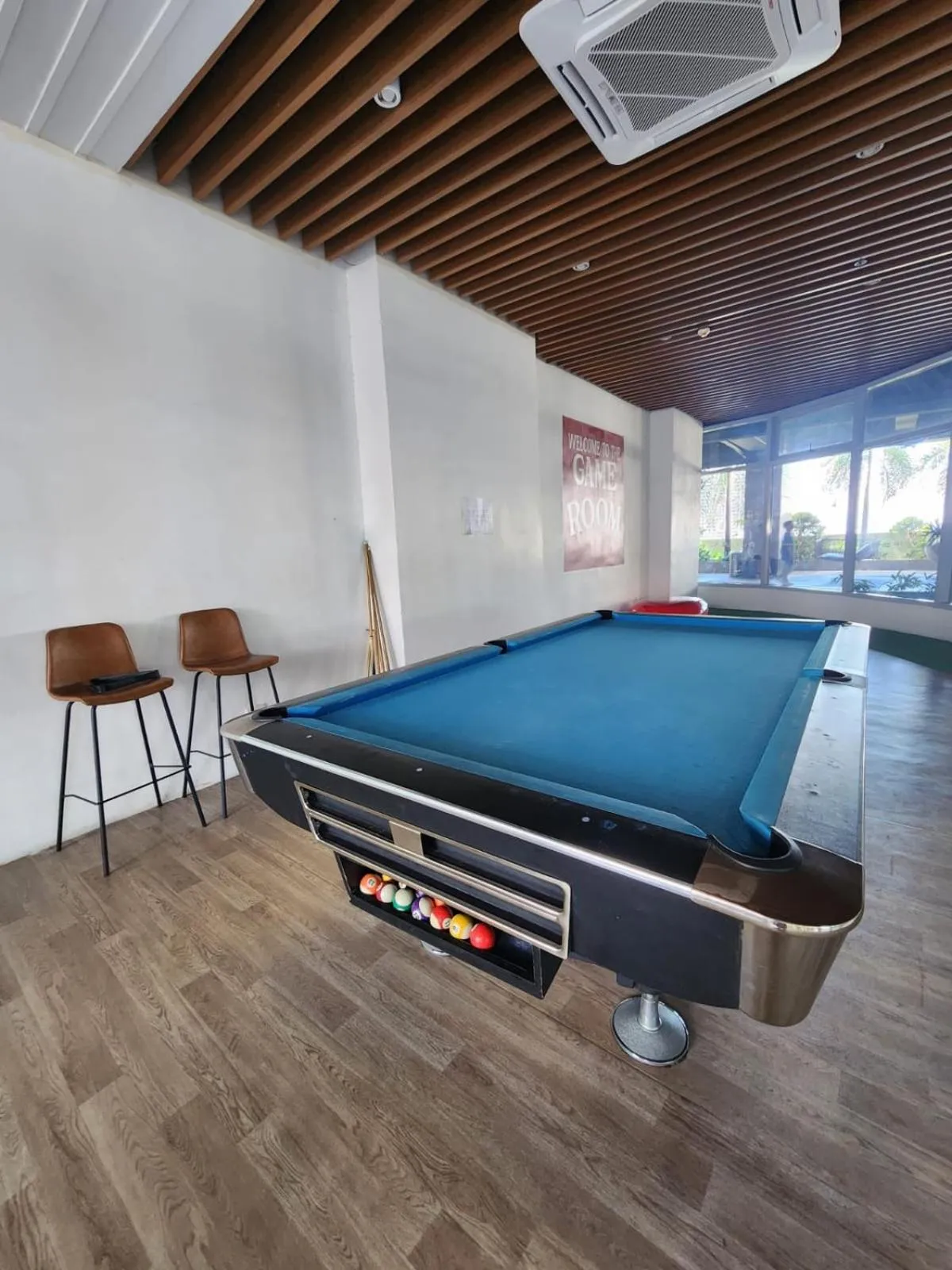 Nordic Rsquare Manila - with Pool Access