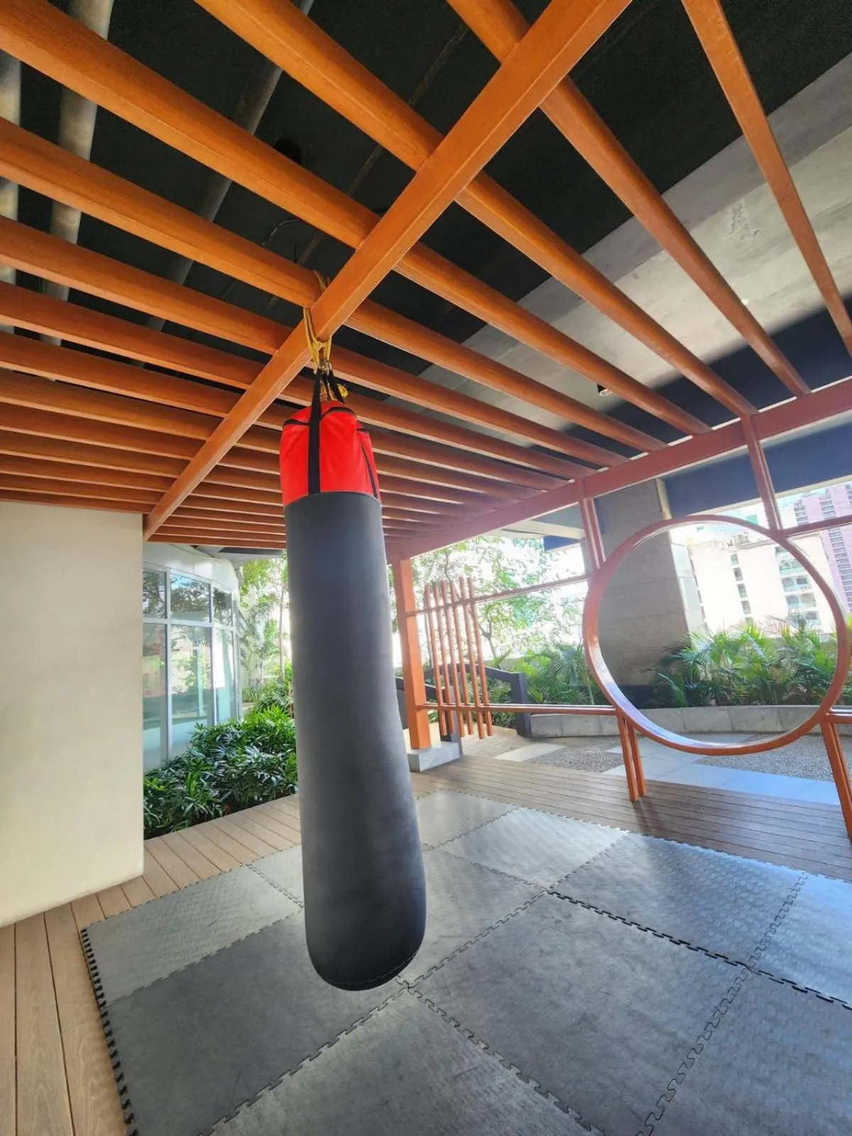 Nordic Rsquare Manila - with Pool Access