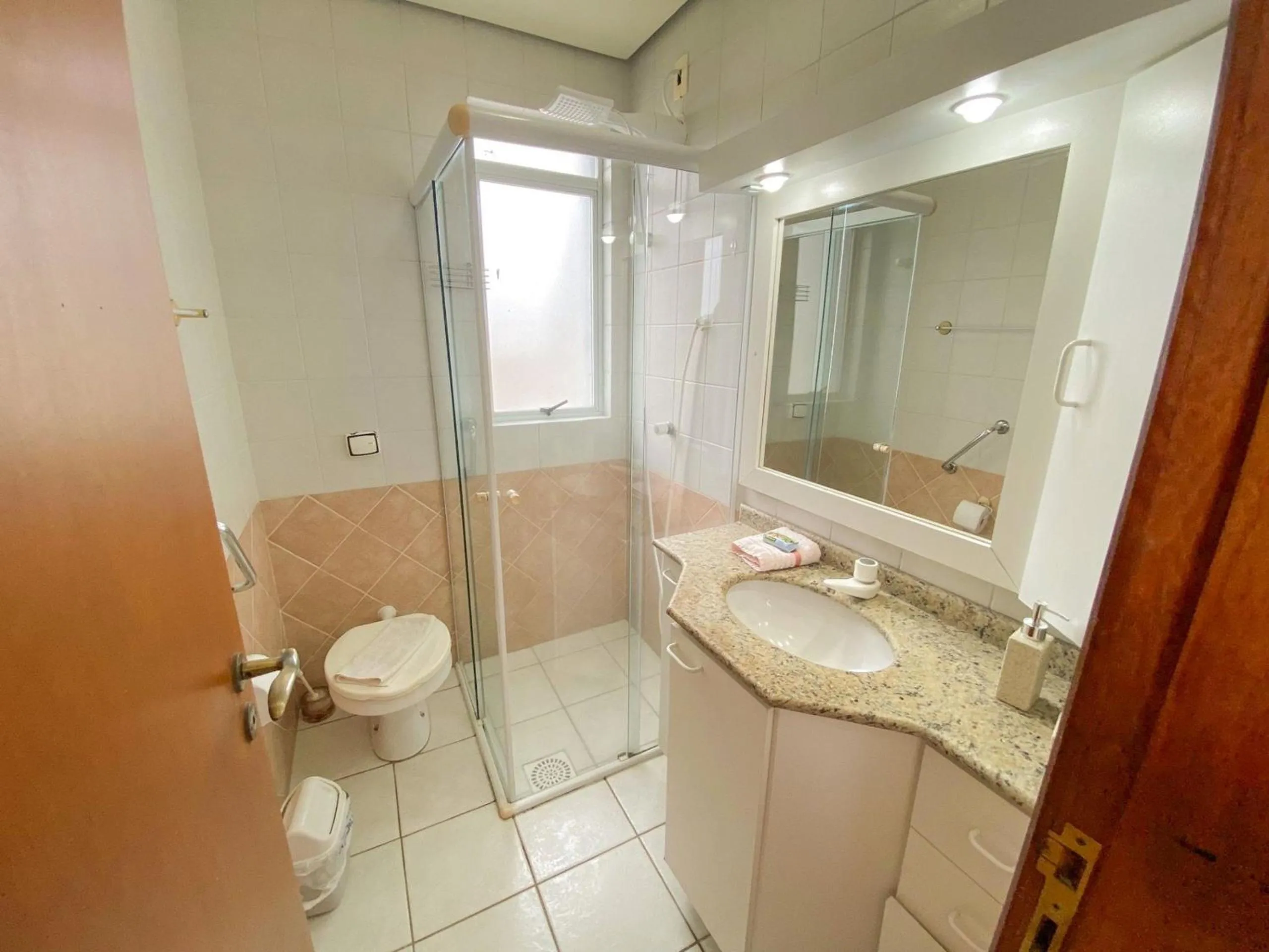 Custo Beneficio a 300m da Praia de Jurere