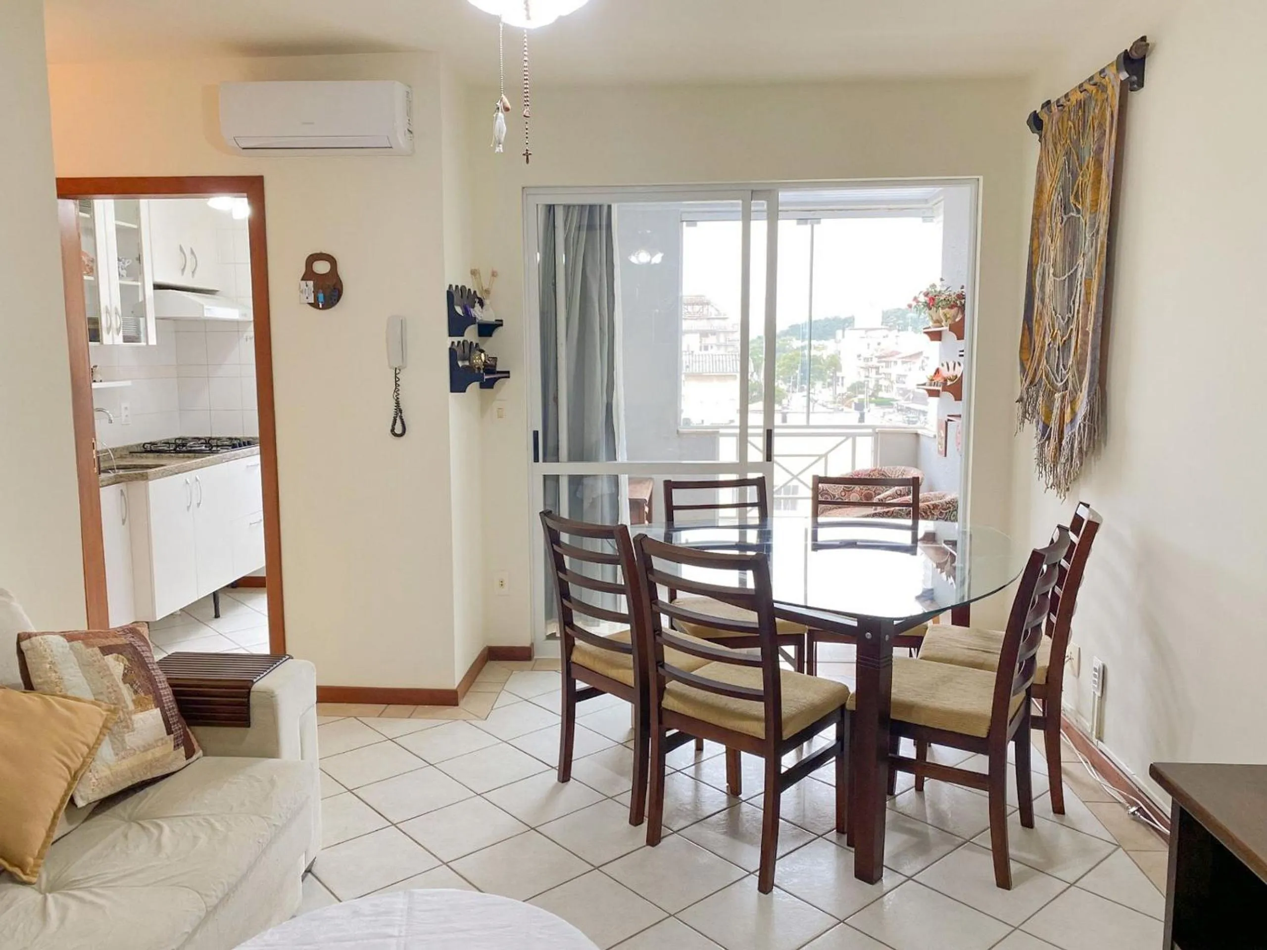 Custo Beneficio a 300m da Praia de Jurere