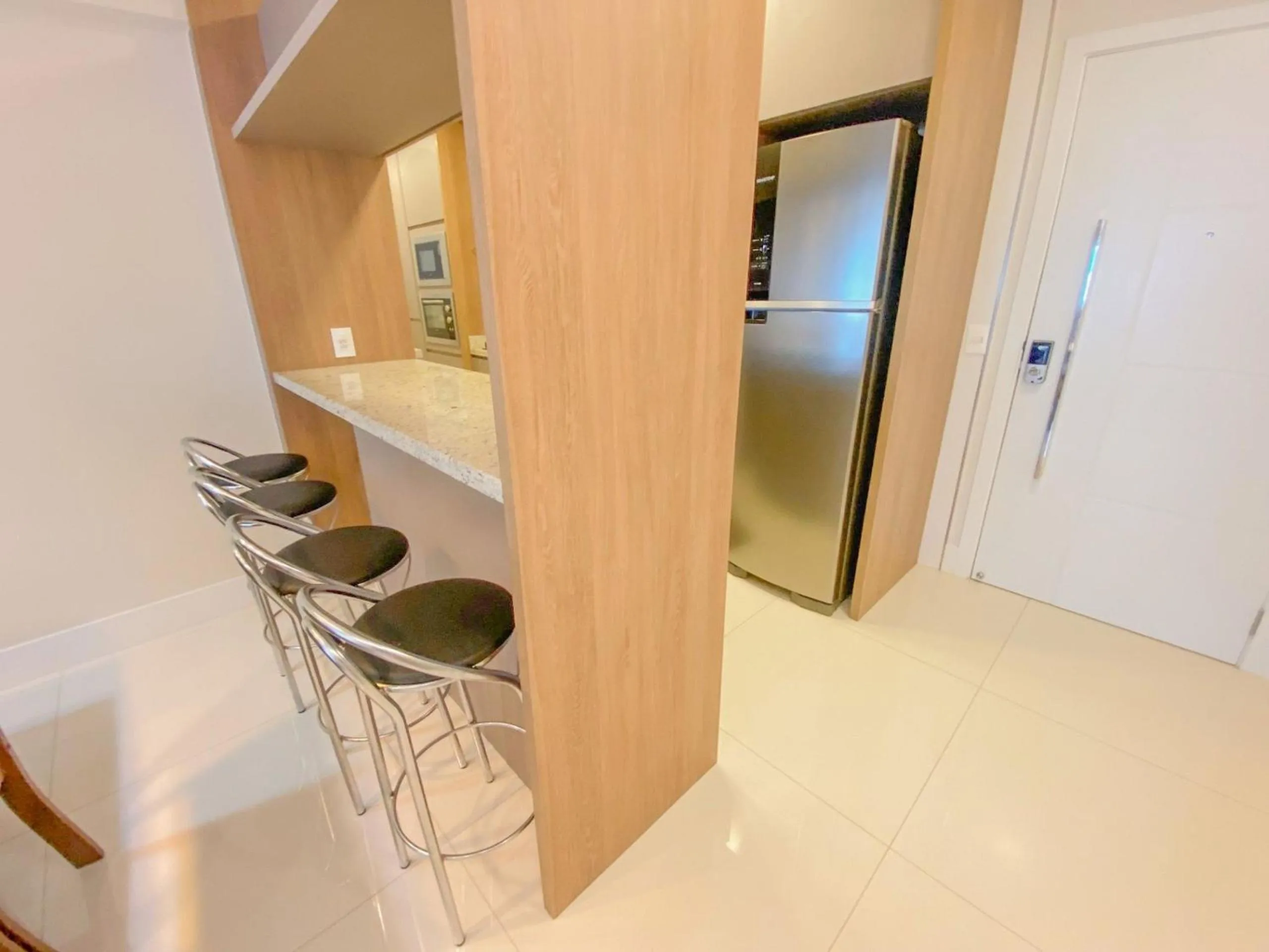 Jurere Perfeição em cada Detalhe com Linda Piscina