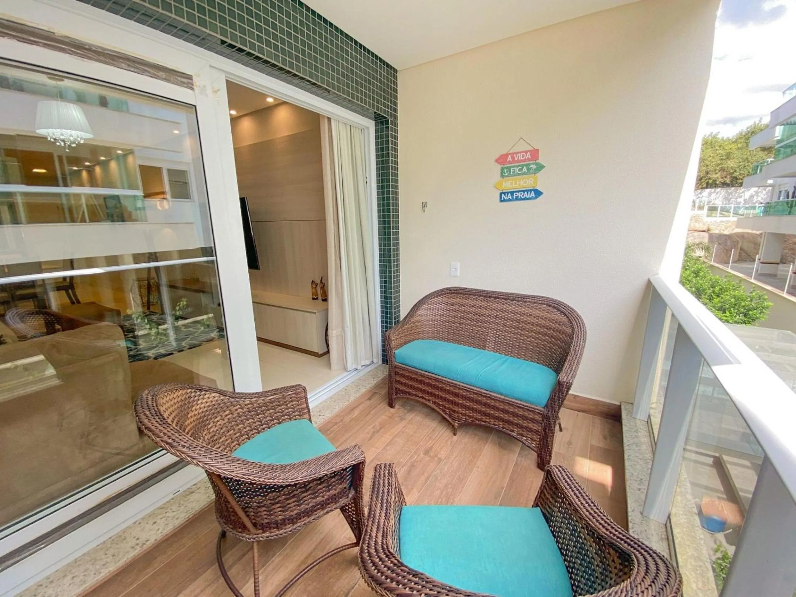 Jurere Perfeição em cada Detalhe com Linda Piscina