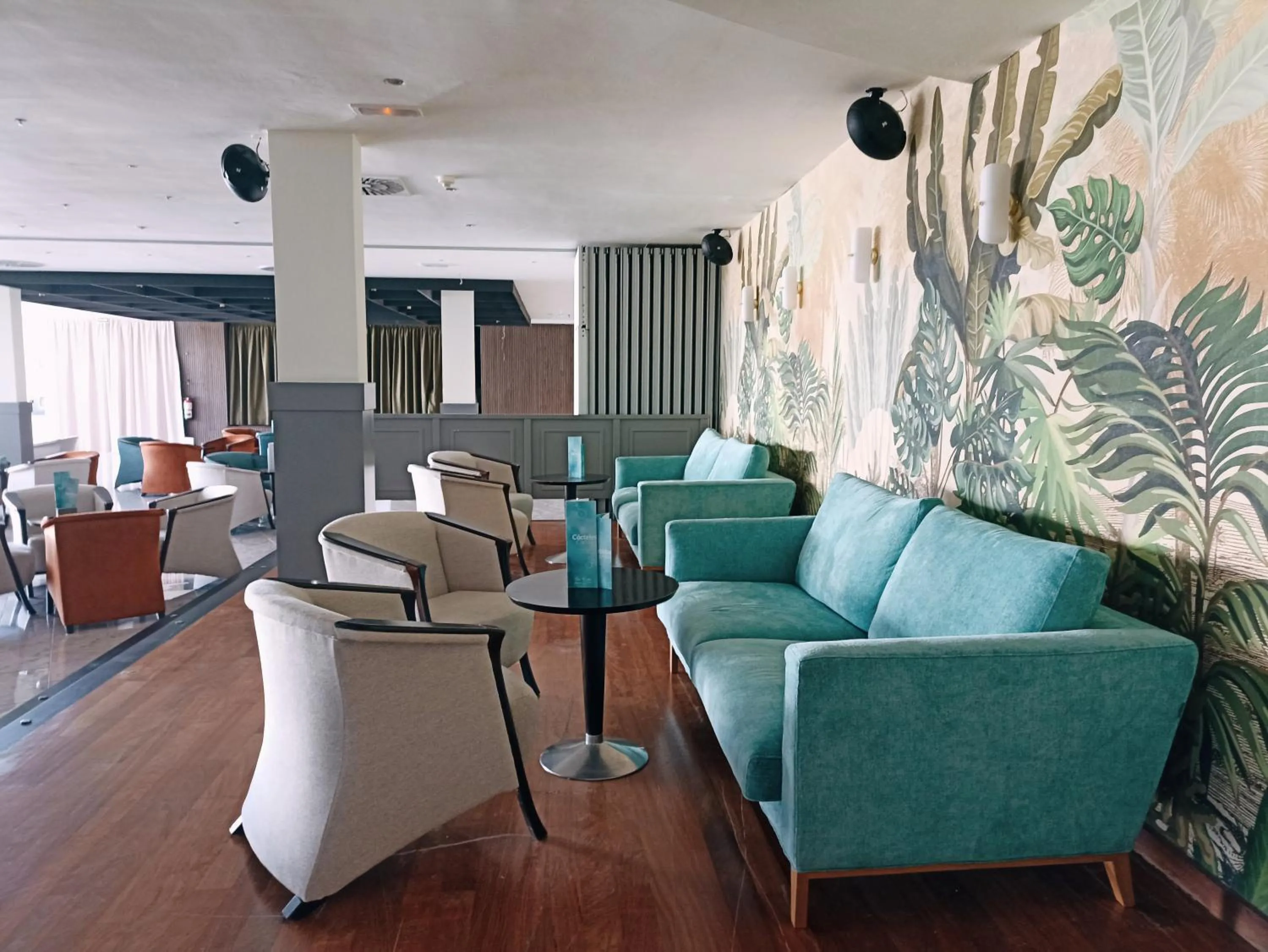 Lounge or bar in Hotel Las Costas