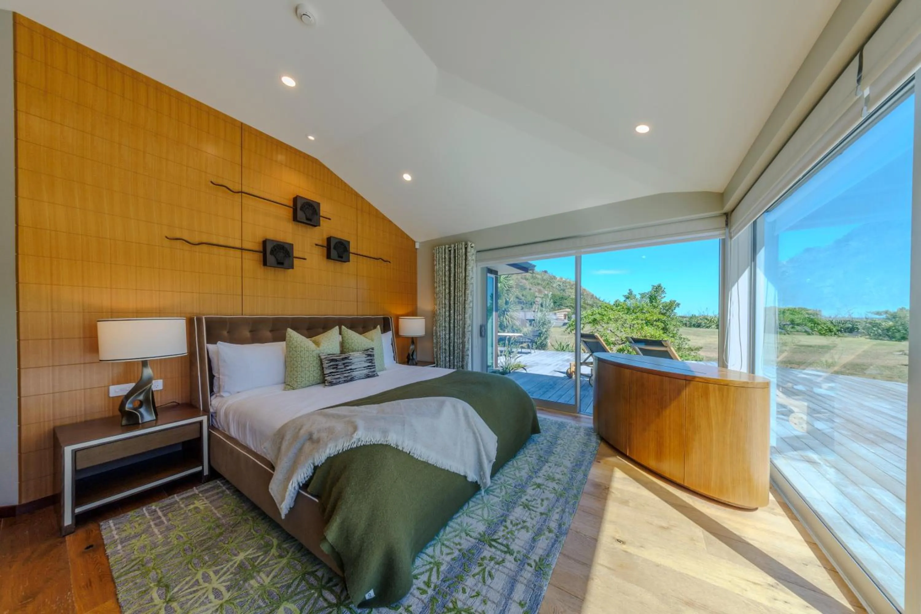 Bed in Te Whaanga Retreat & Spa