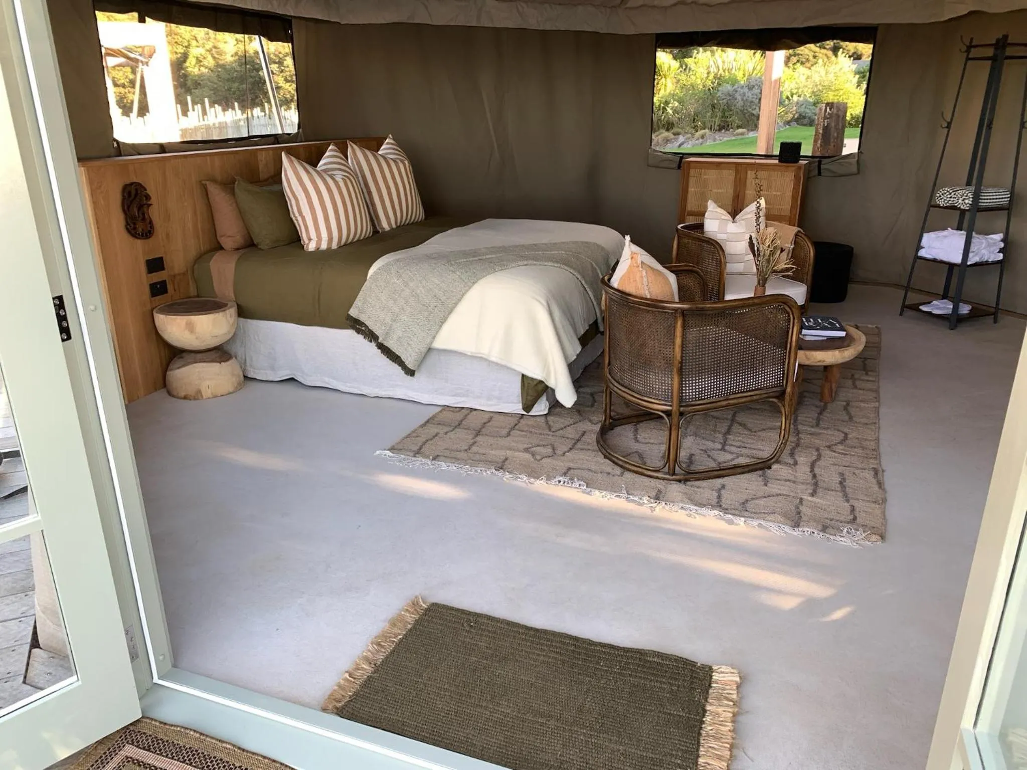 Bedroom, Bed in Te Whaanga Retreat & Spa