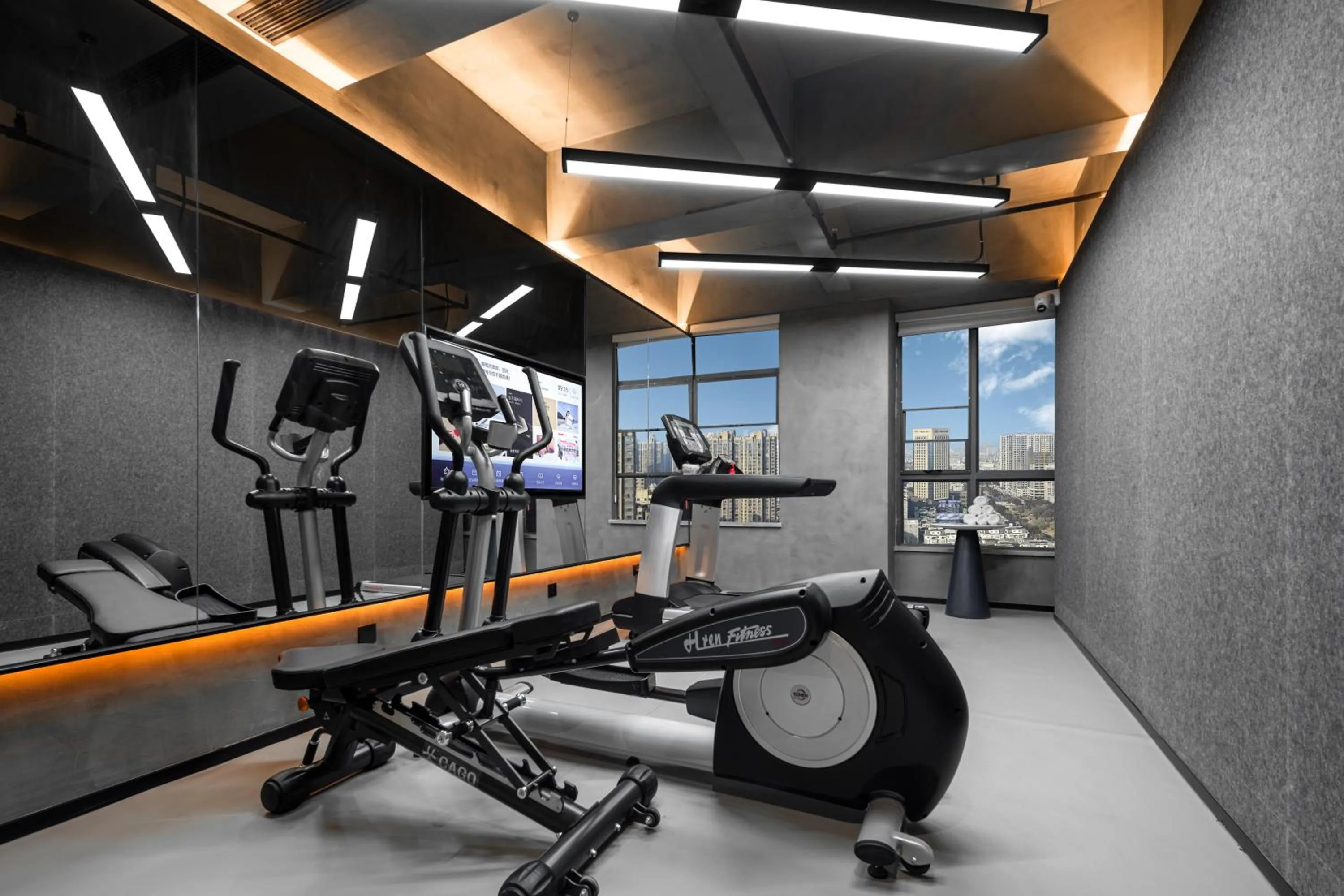 Fitness centre/facilities in Atour Light Hotel Dongguan Songshan Lake University Town