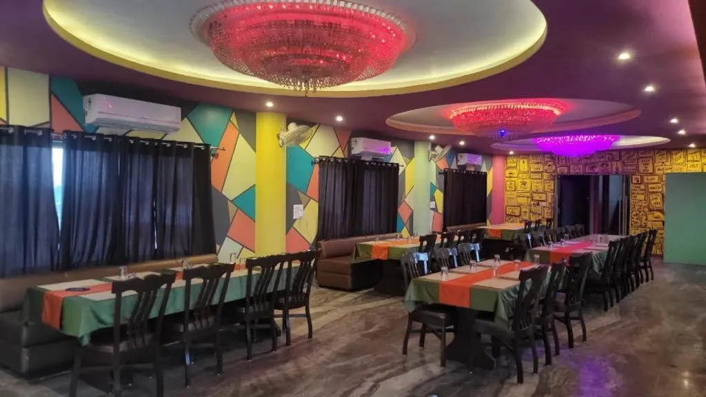 Restaurant/places to eat in Rubystone Shiv Vilas Palace