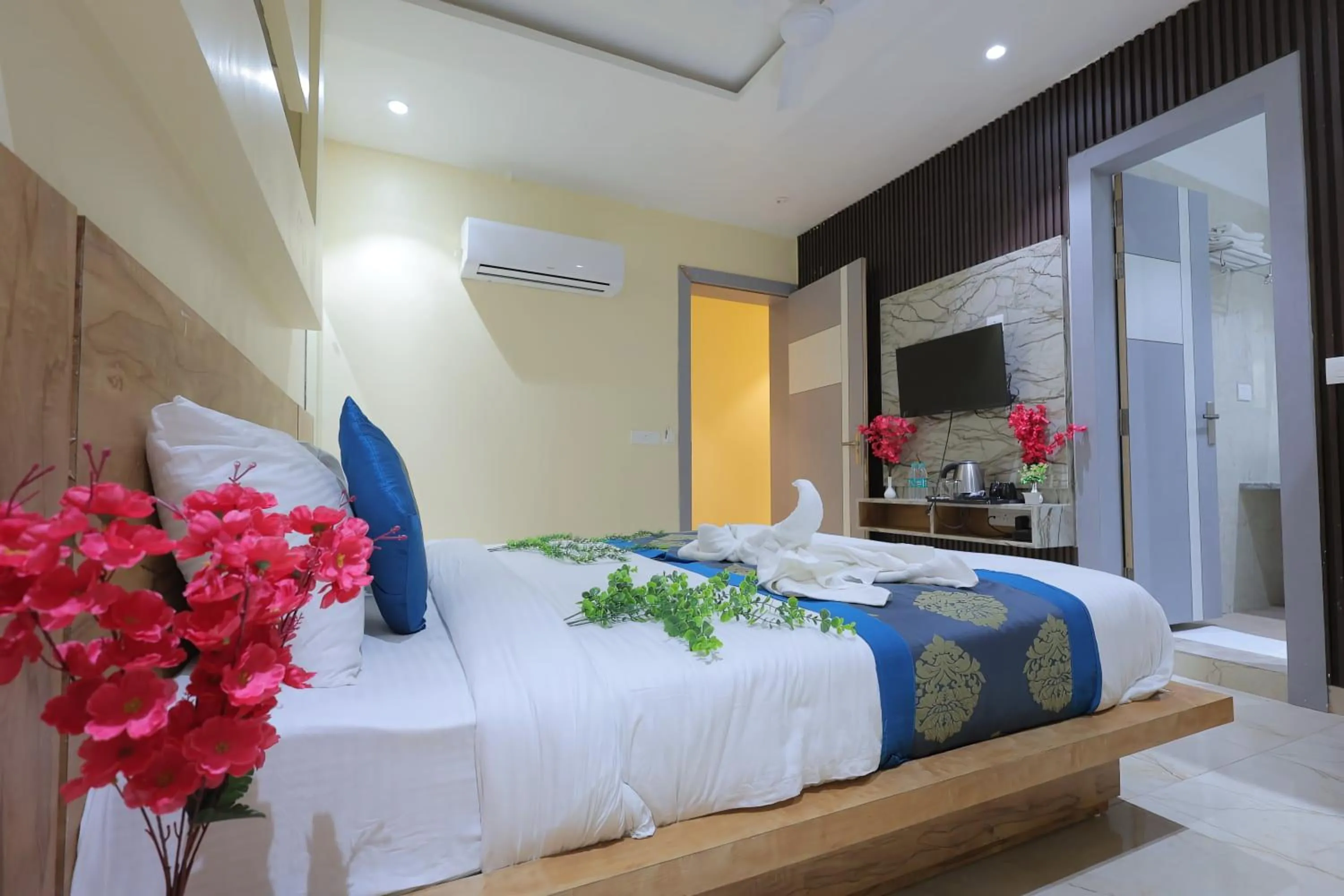 Bed in Rubystone Shiv Vilas Palace