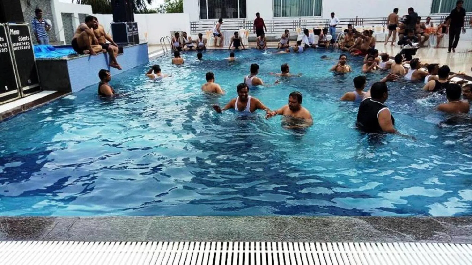 Swimming pool in Rubystone Shiv Vilas Palace