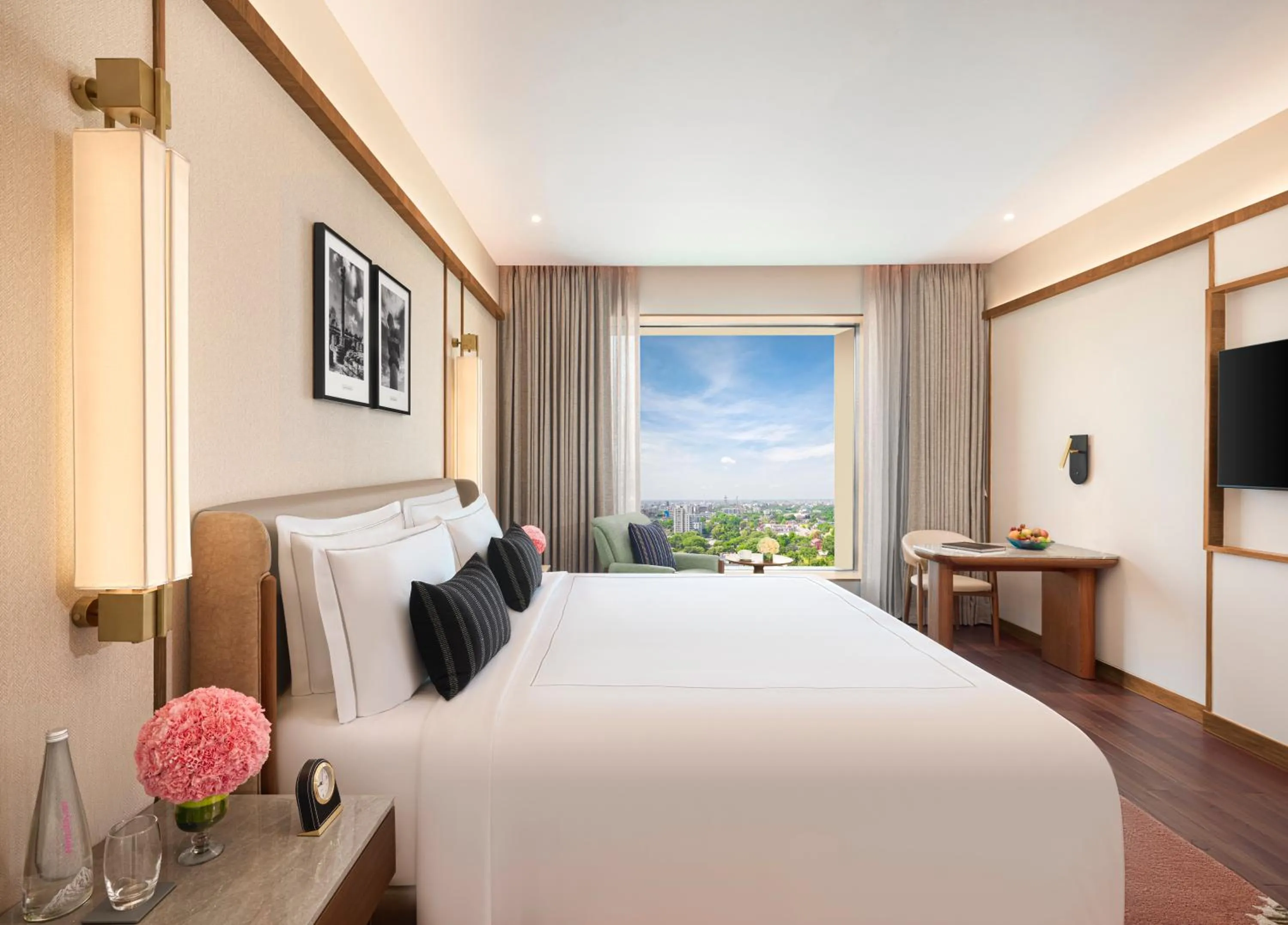 Bed in Taj City Centre, Patna