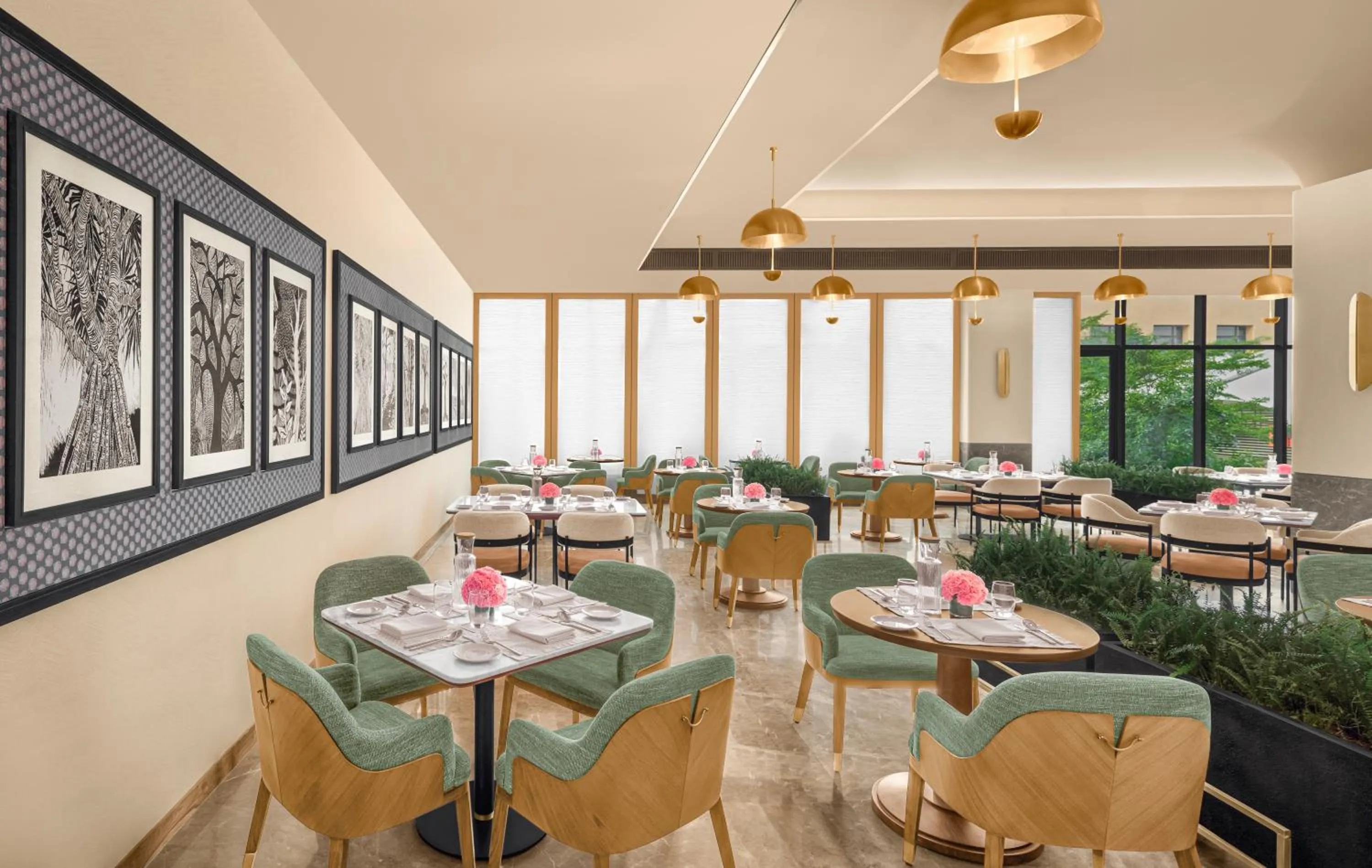 Restaurant/places to eat in Taj City Centre, Patna