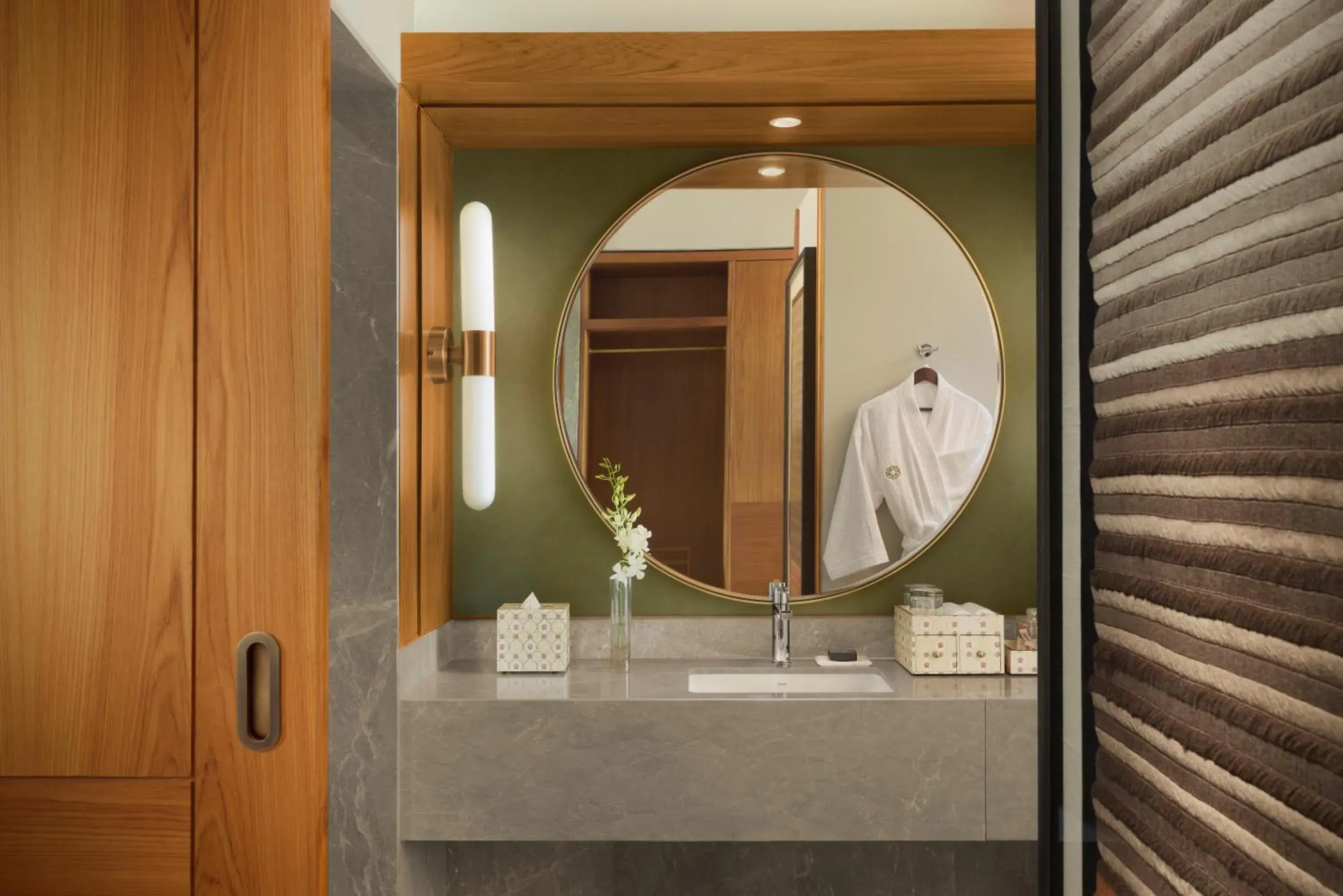 Grand Luxury Room Twin Bed with Jacuzzi - single occupancy in Taj City Centre, Patna Grand Luxury Room Twin Bed with Jacuzzi - single occupancy in Taj City Centre, Patna