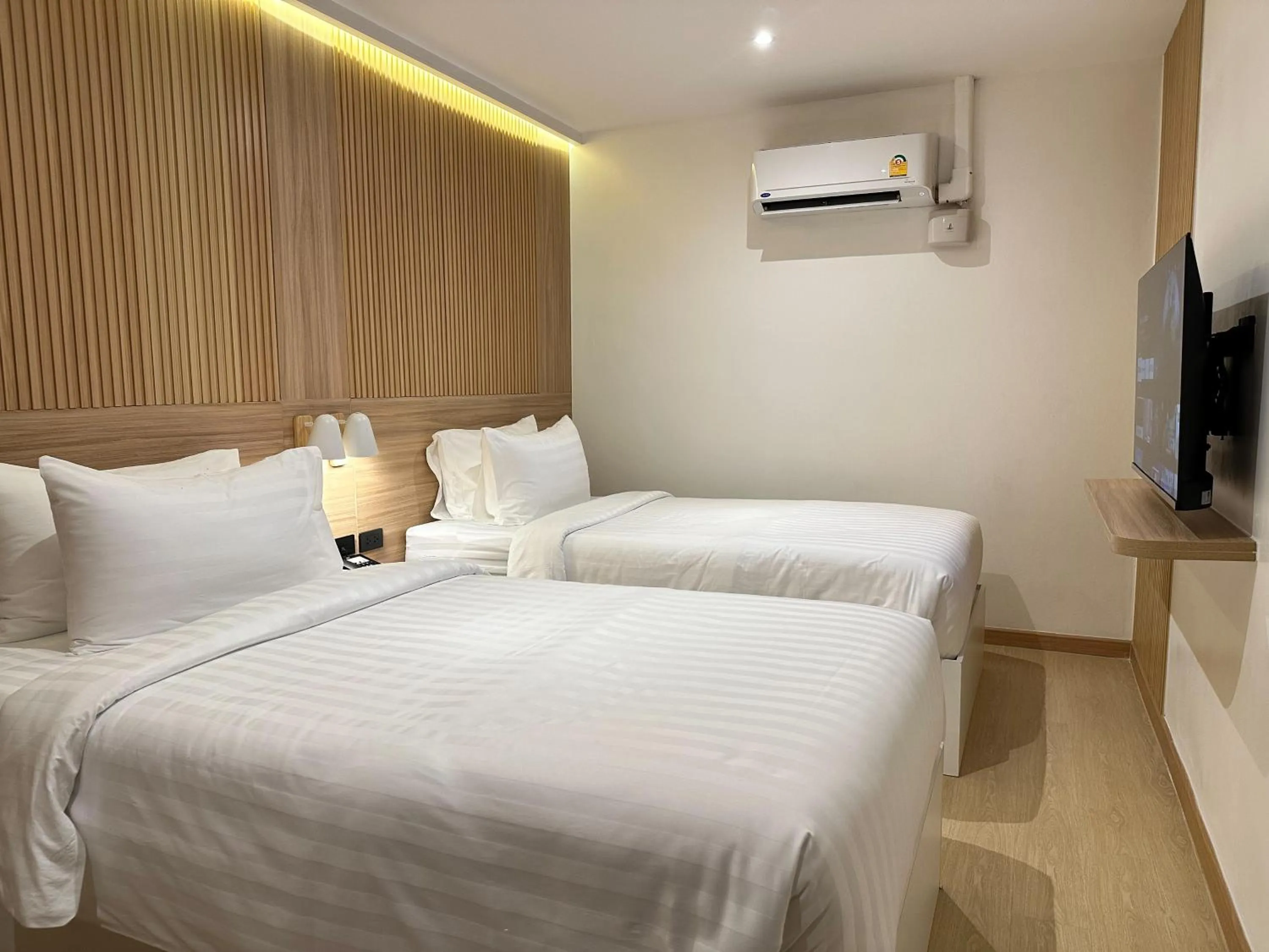 Bed in Winston Hotel