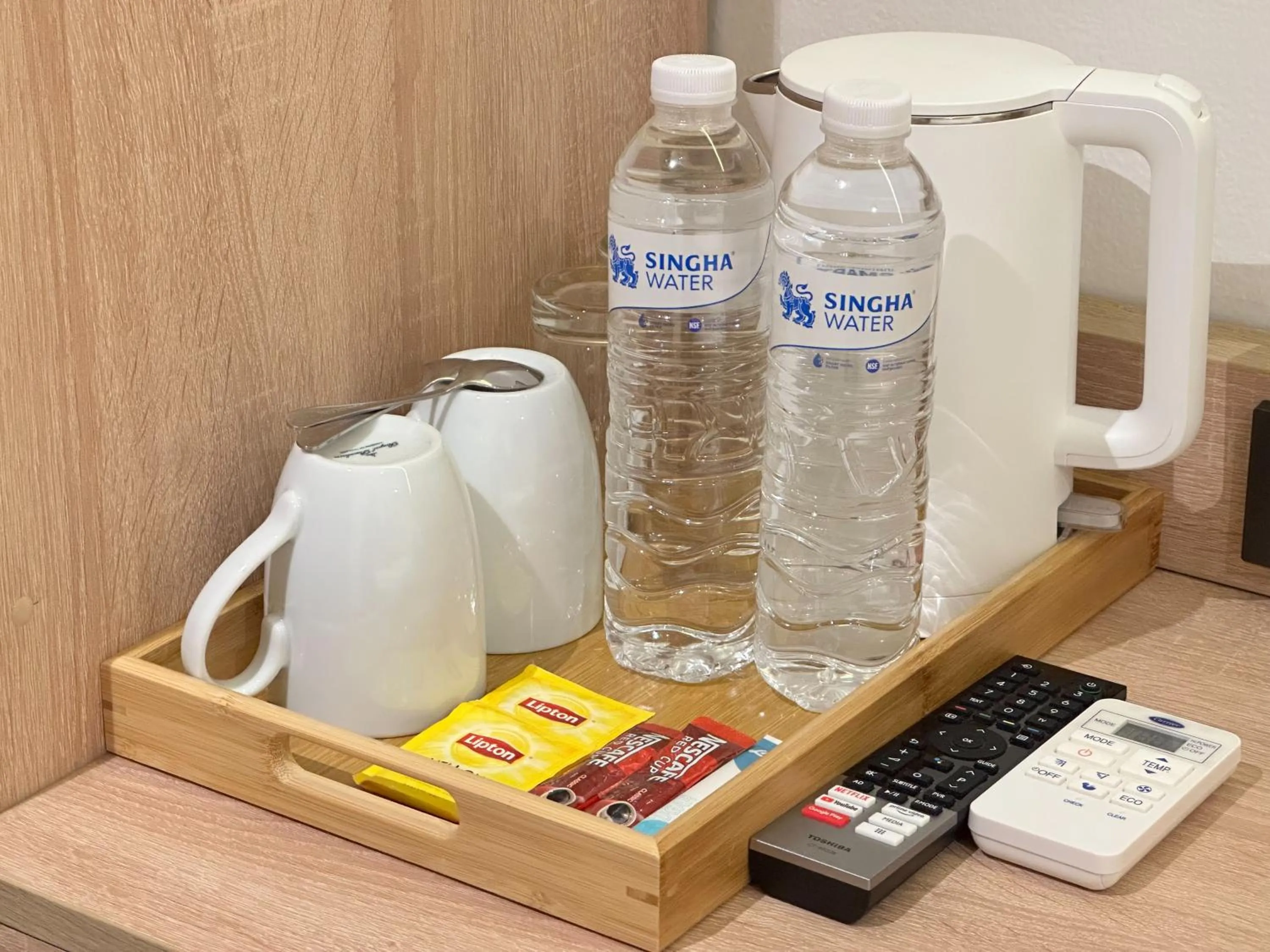 minibar in Winston Hotel