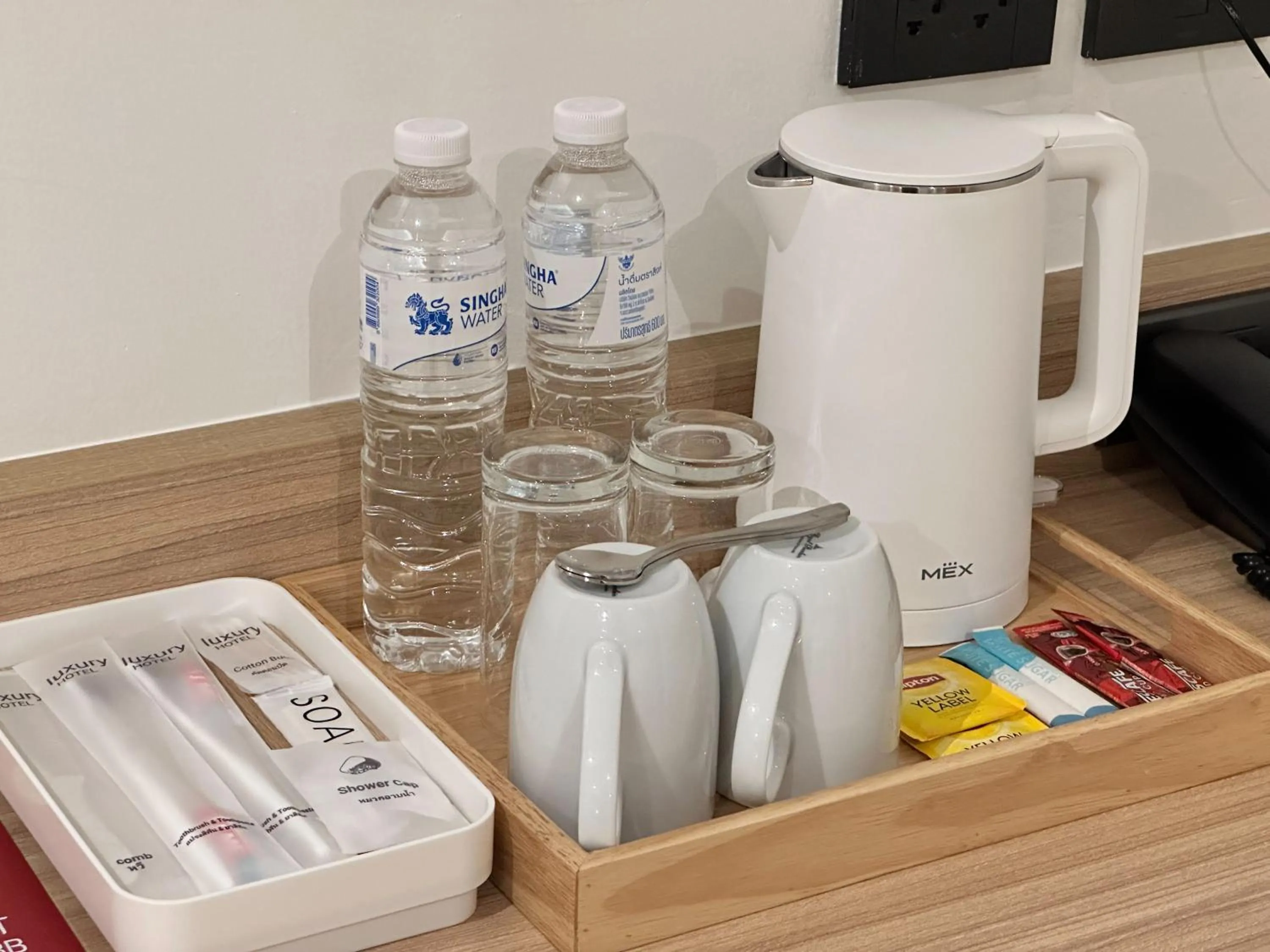 minibar in Winston Hotel