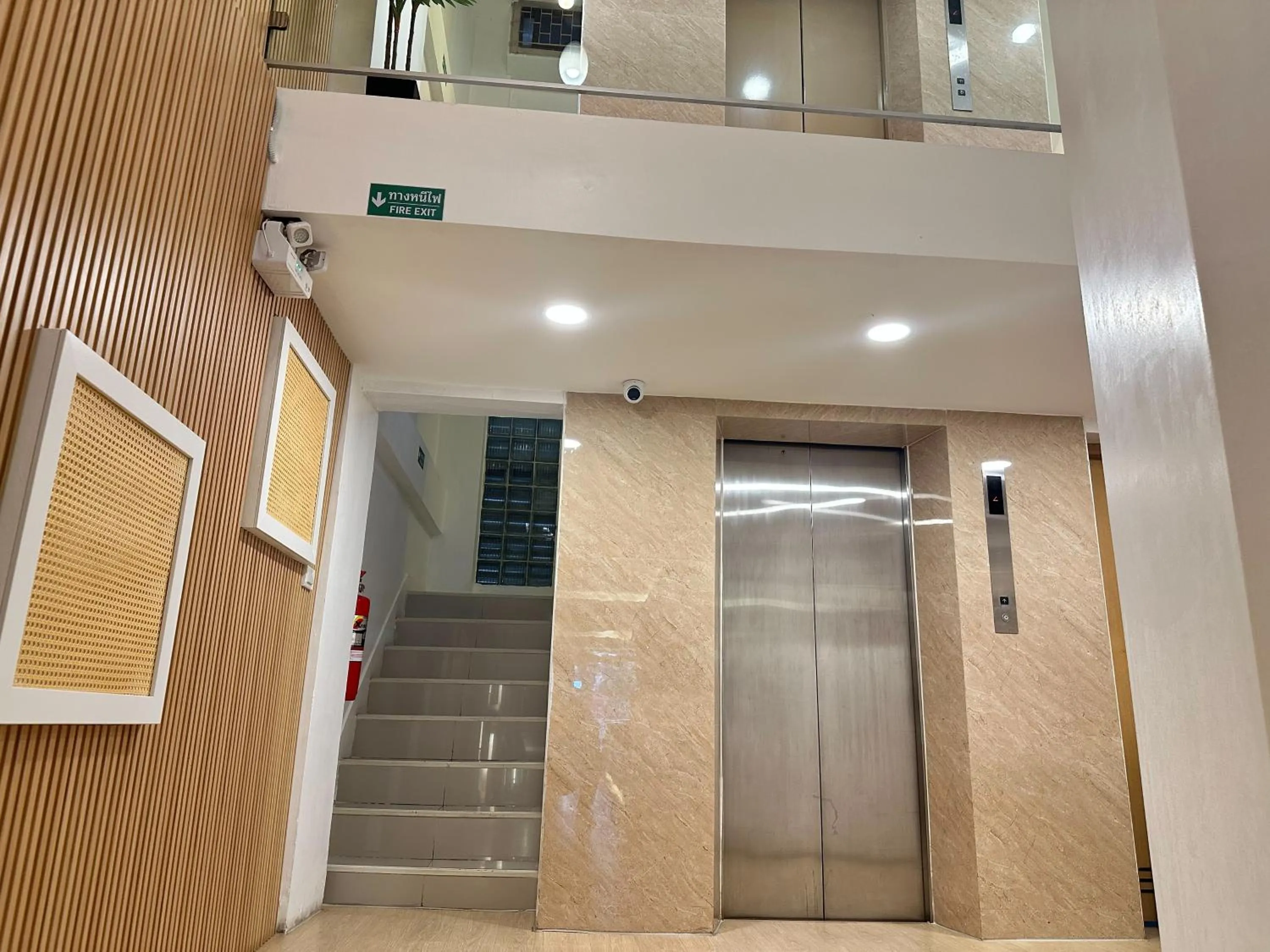 elevator in Winston Hotel