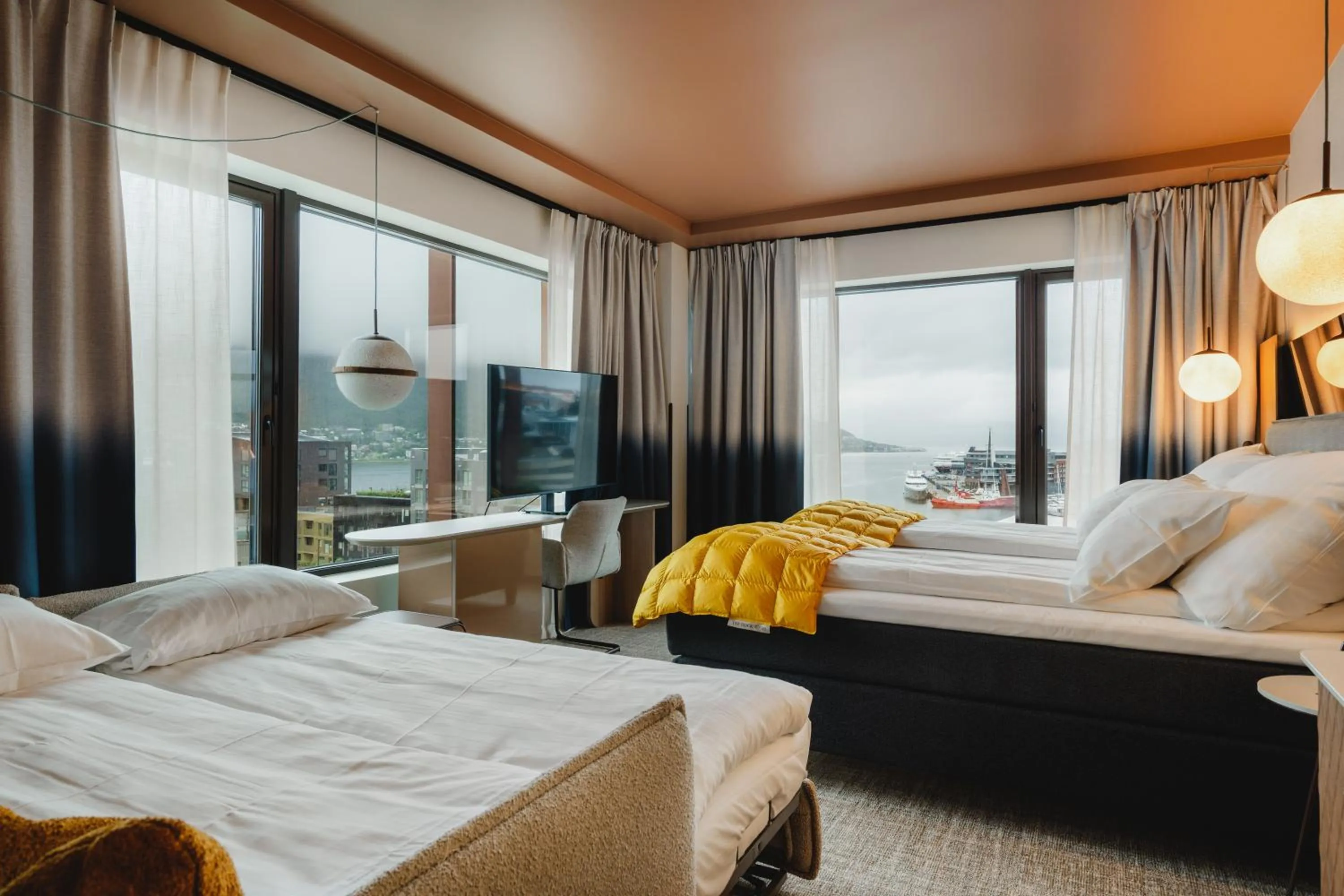 Bed in The Dock 69 39 by Scandic