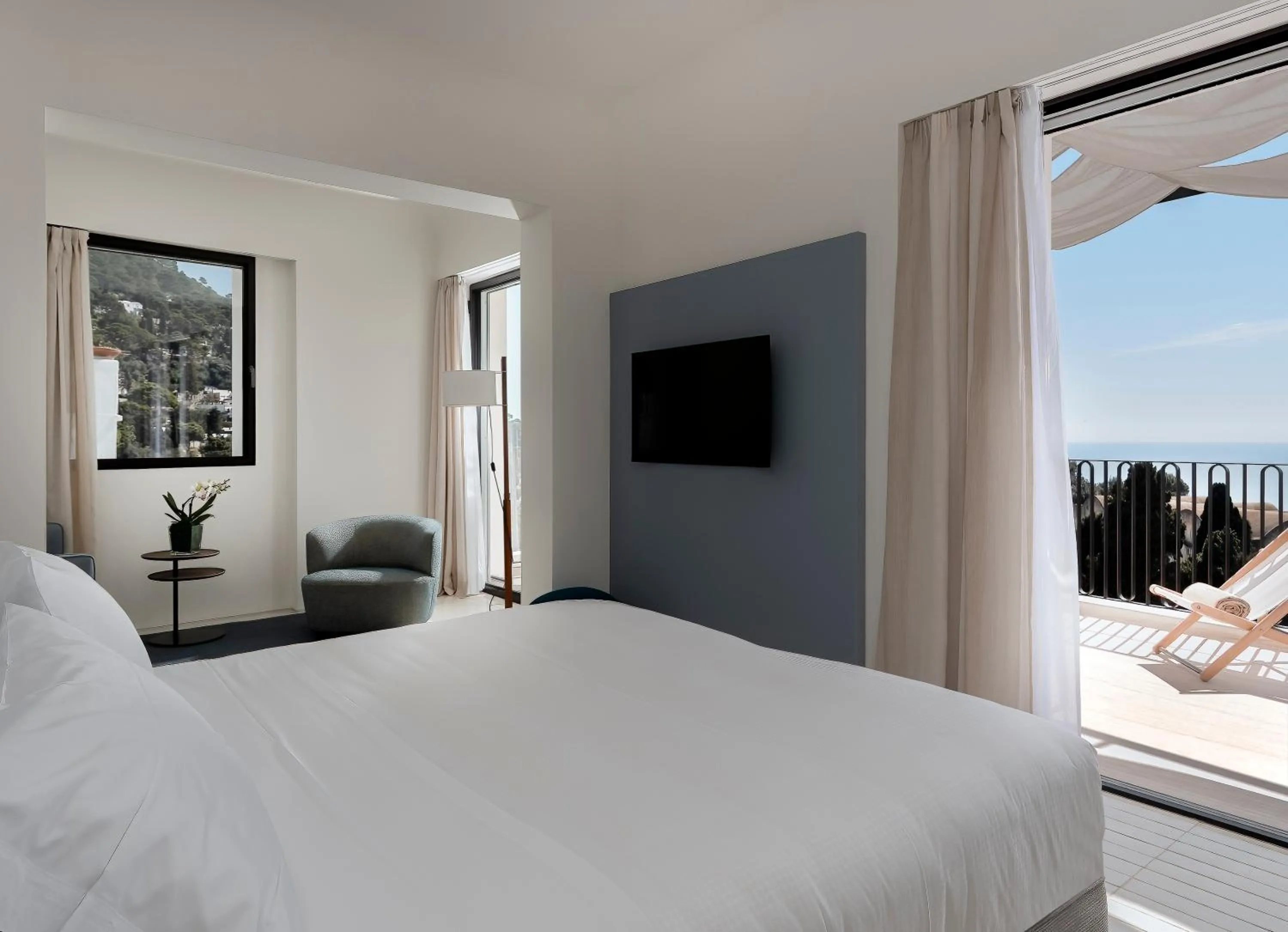 View (from property/room), Bed in Villa Certosa Boutique Hotel Capri