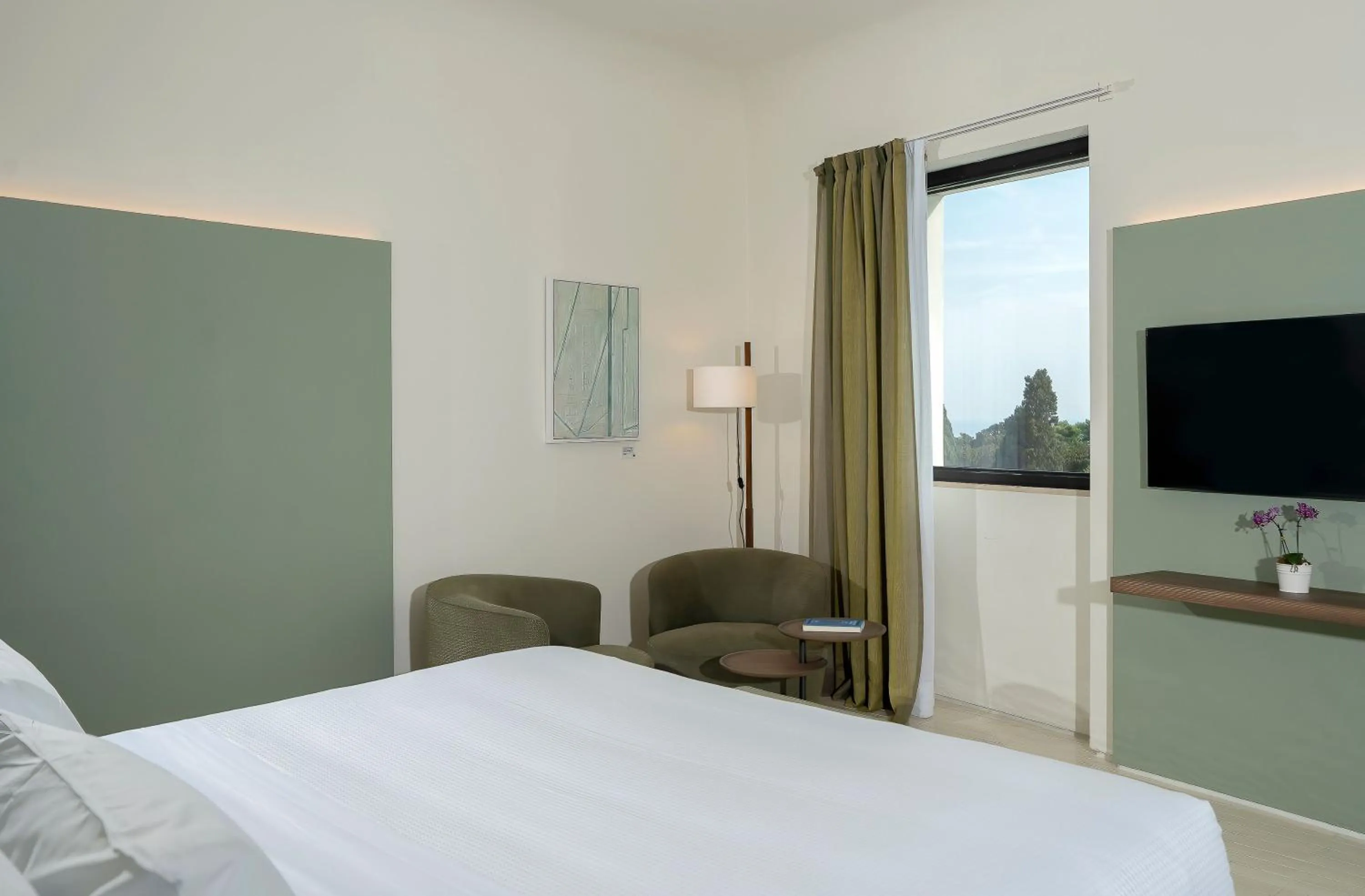 Sea view, Bed in Villa Certosa Boutique Hotel Capri