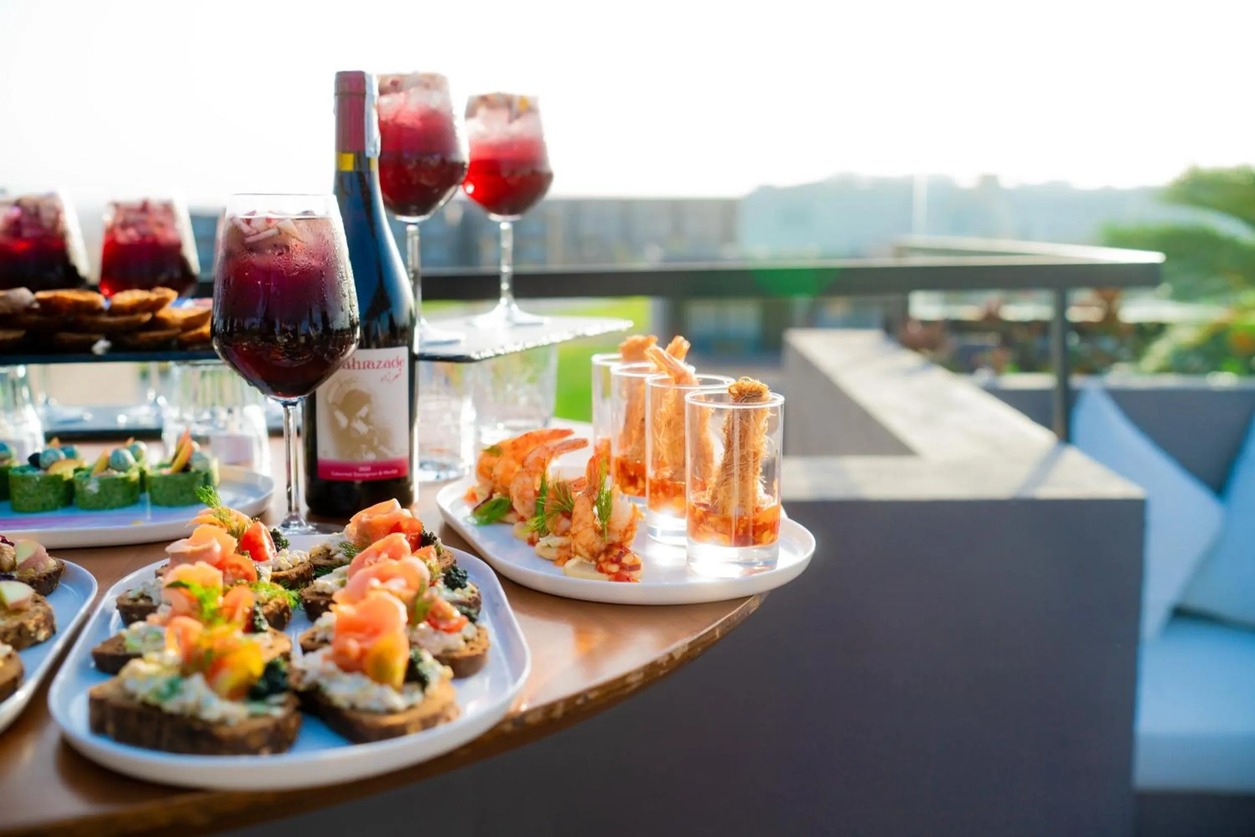 Food in Sentido Naga Bay - Adults friendly