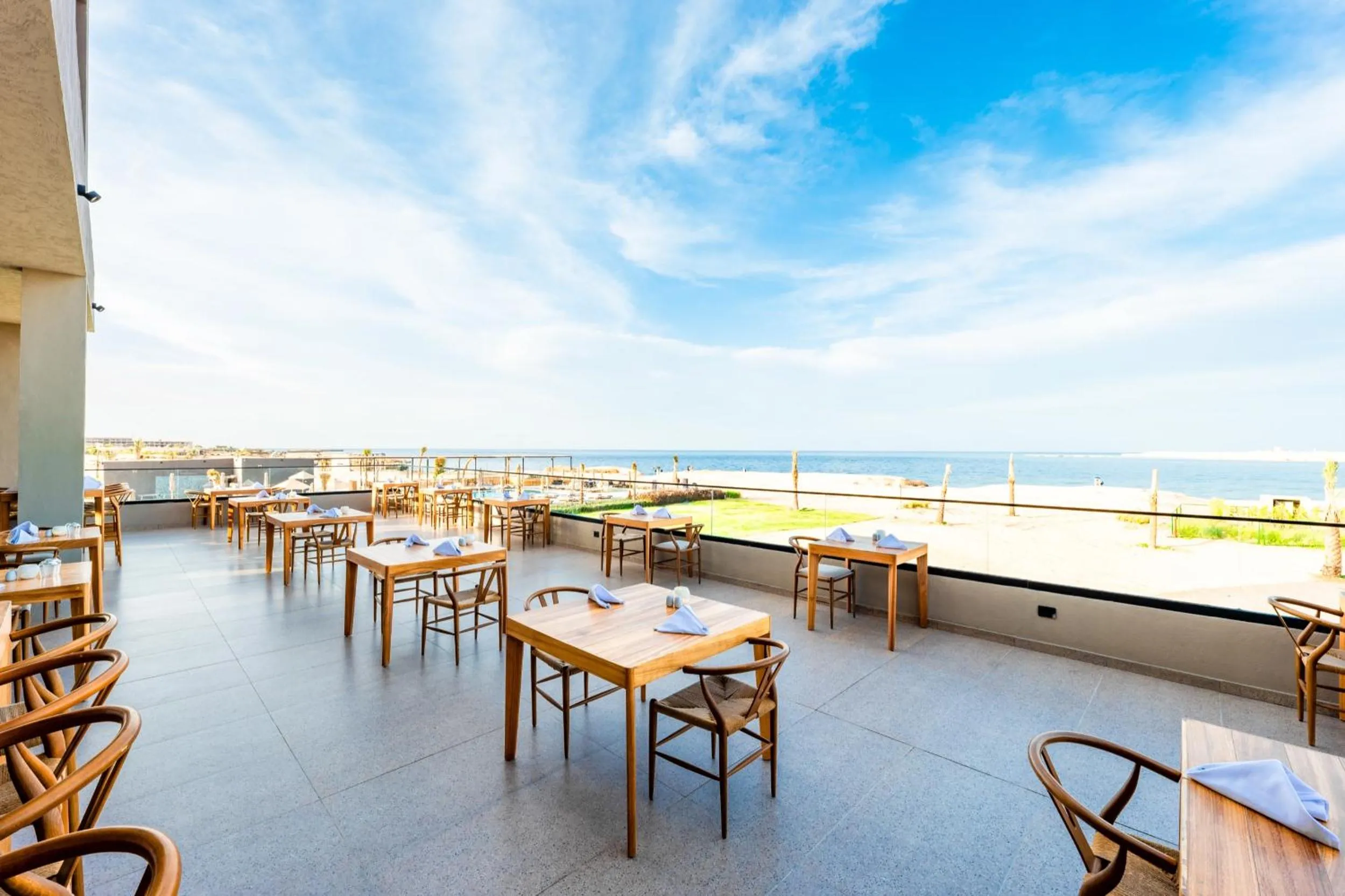 Restaurant/places to eat in Sentido Naga Bay - Adults friendly