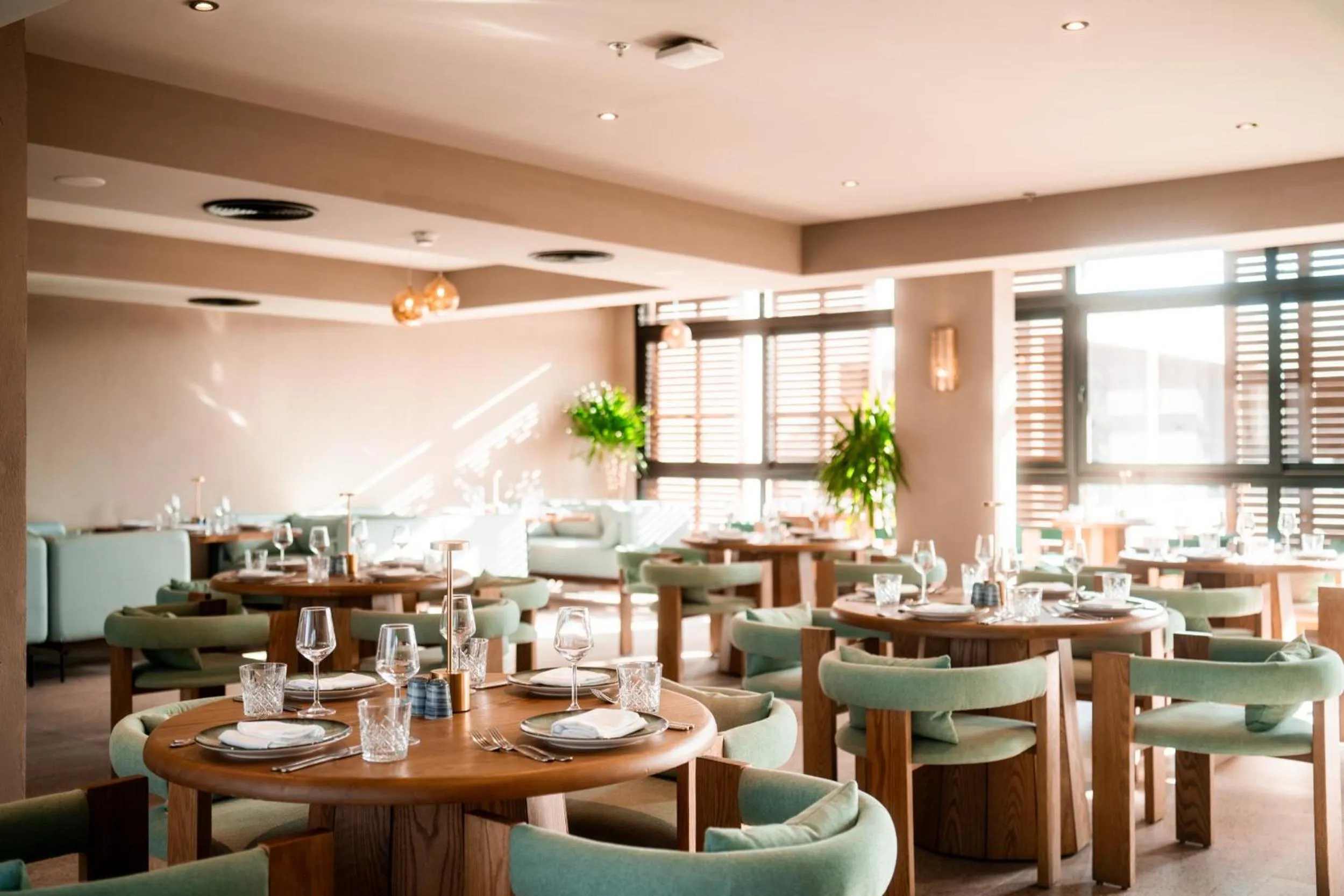 Restaurant/places to eat in Sentido Naga Bay - Adults friendly