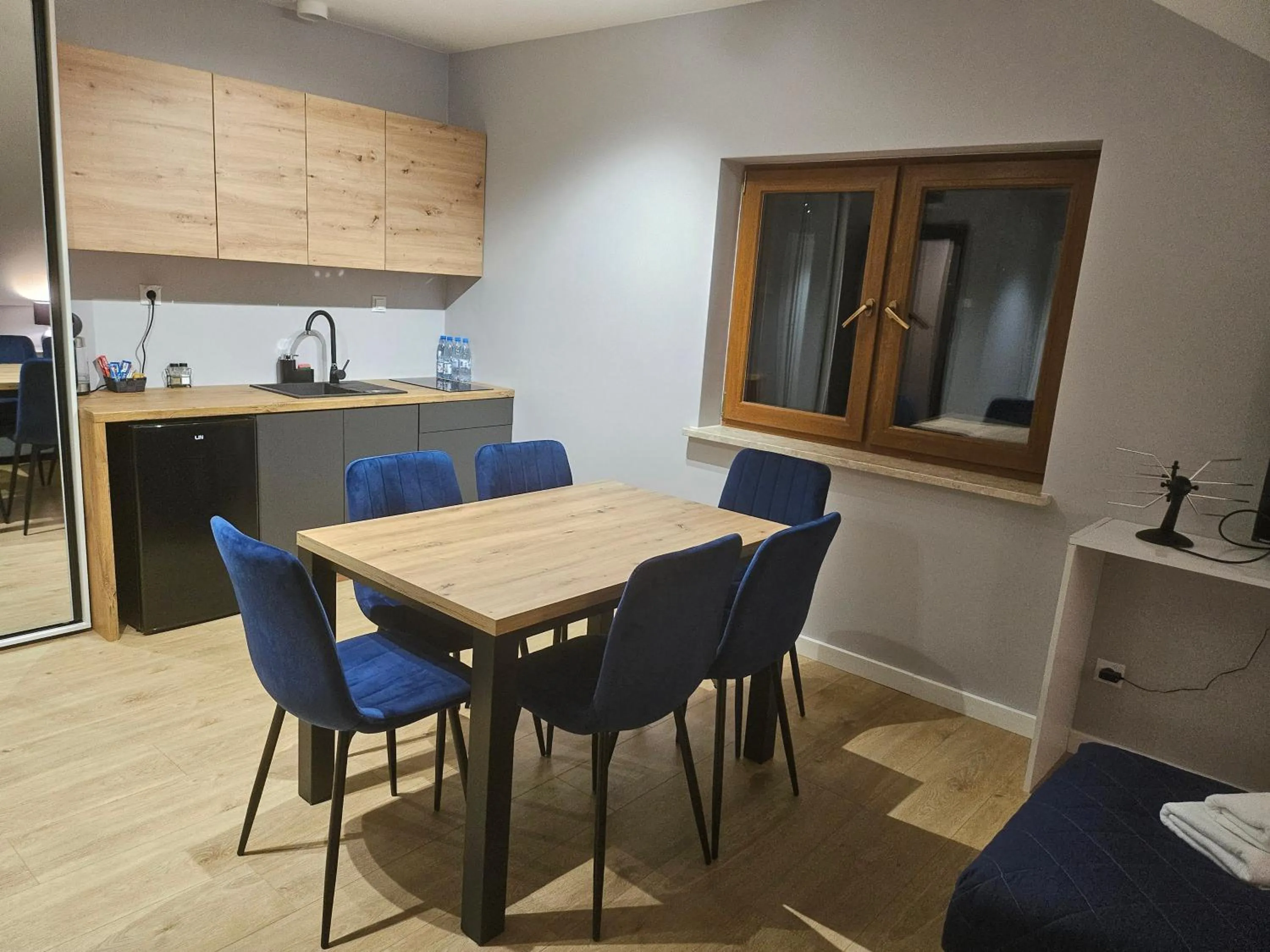 Kitchen or kitchenette in Aparthotel Warszawa