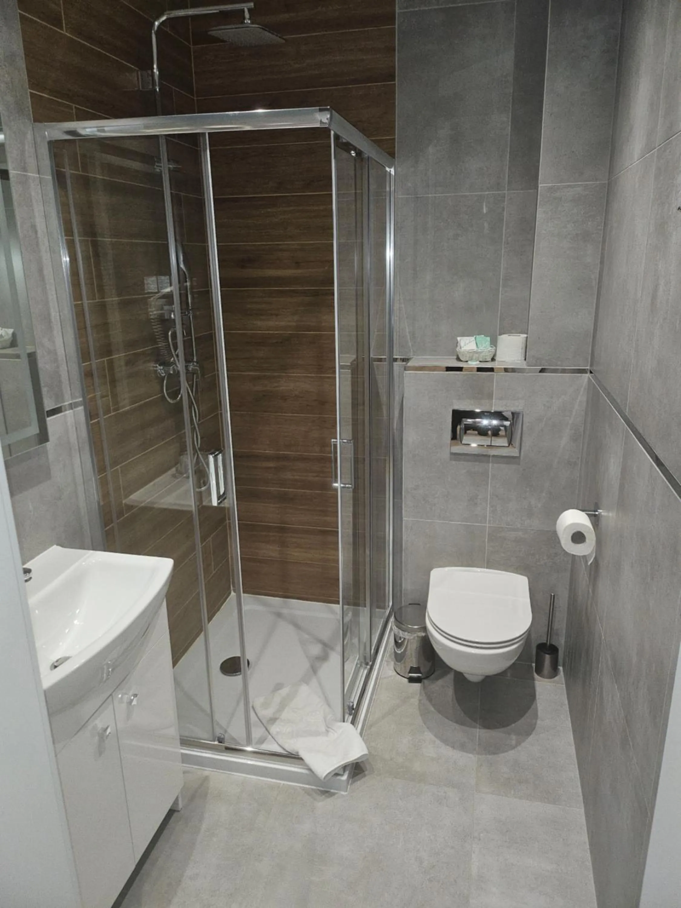 Bathroom in Aparthotel Warszawa