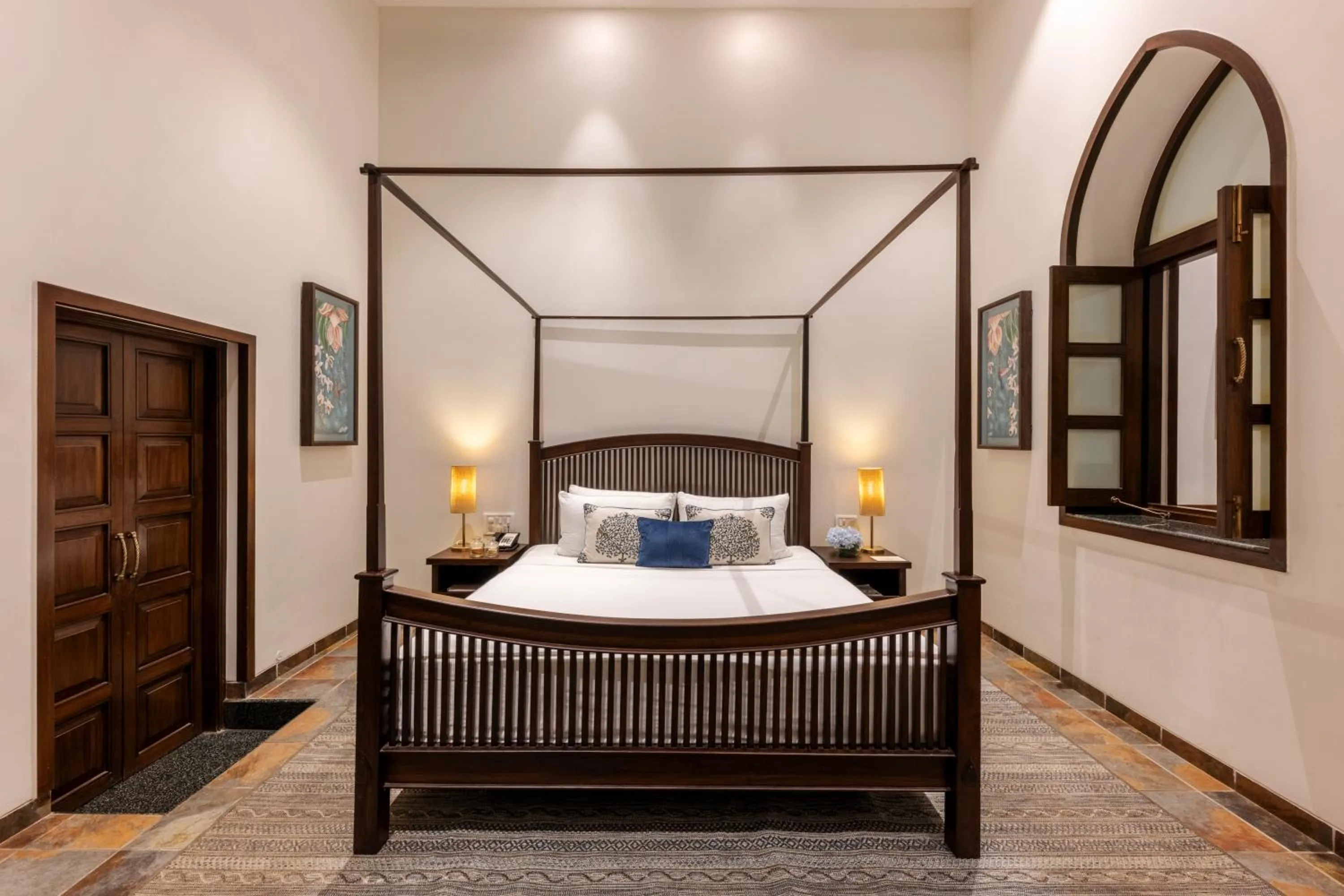 Bed in Fountain, Mahabaleshwar - IHCL SeleQtions