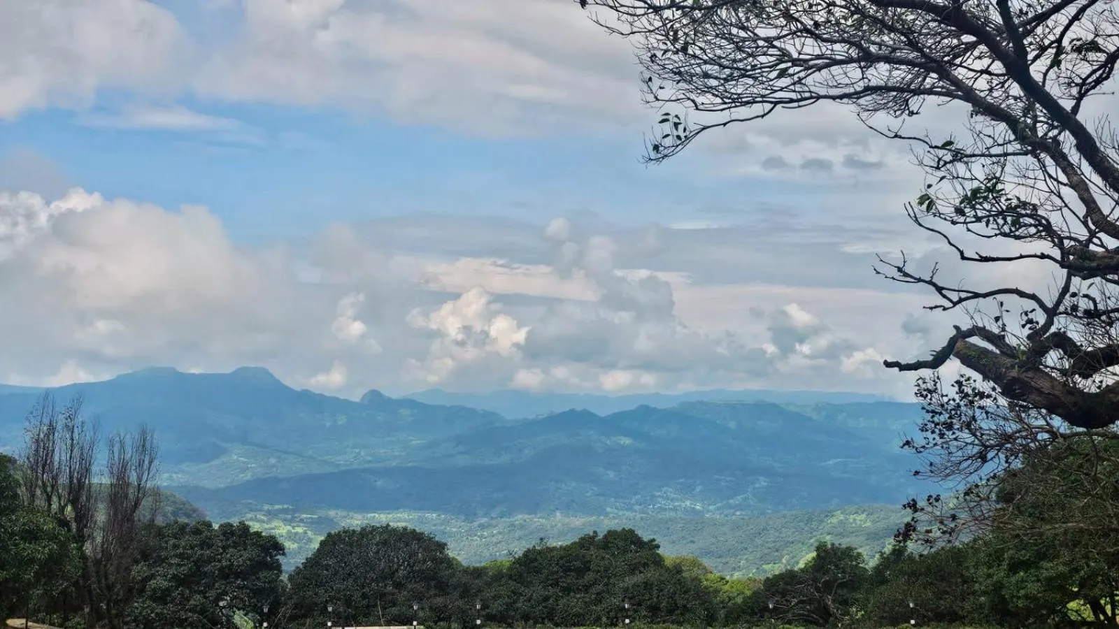 Mountain view in Fountain, Mahabaleshwar - IHCL SeleQtions