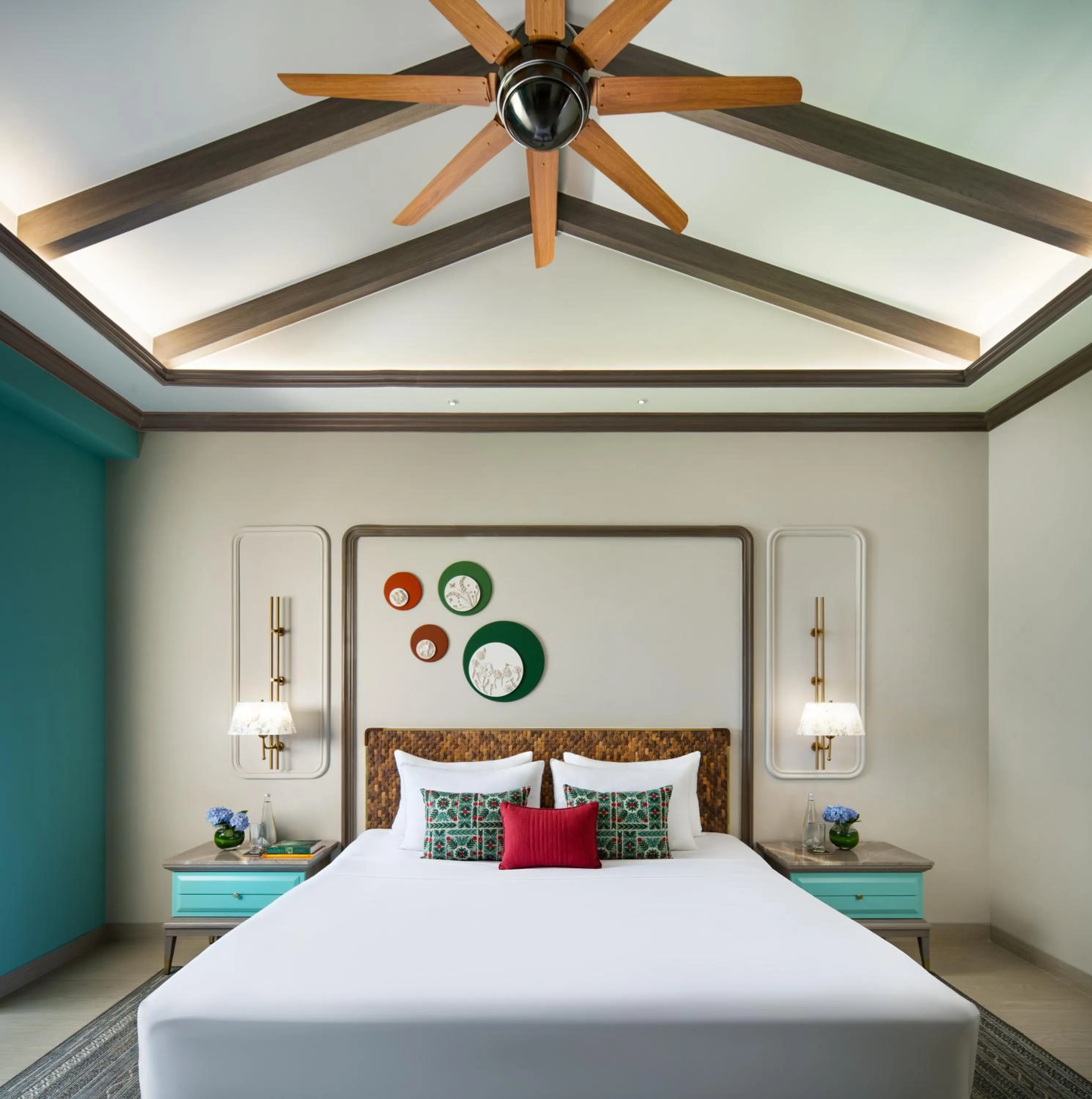 Bed in Fountain, Mahabaleshwar - IHCL SeleQtions